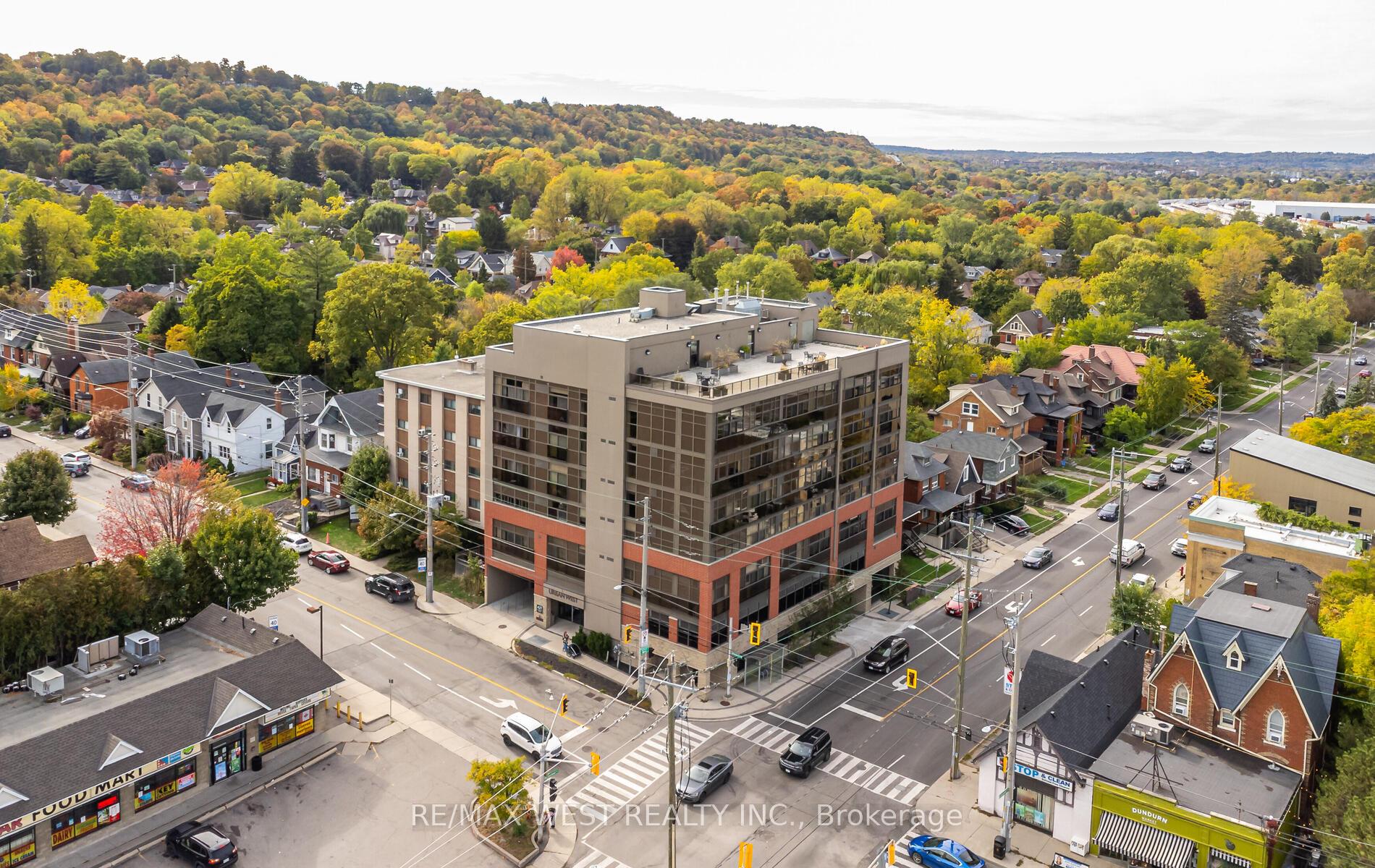 Front of Unit PH04, 427 Aberdeen Avenue