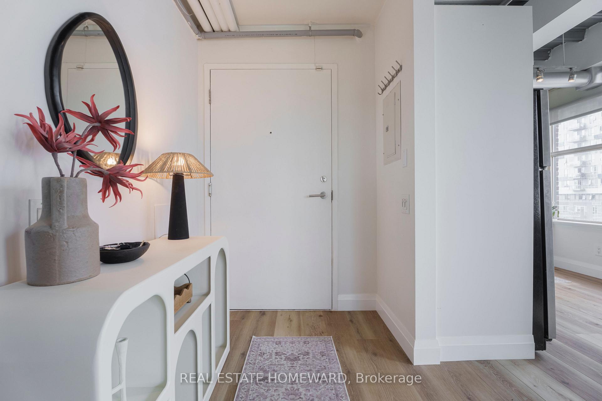 Photo 4 of Unit 607, 736 Dundas Street E, Toronto, Regent Park — HOMEH