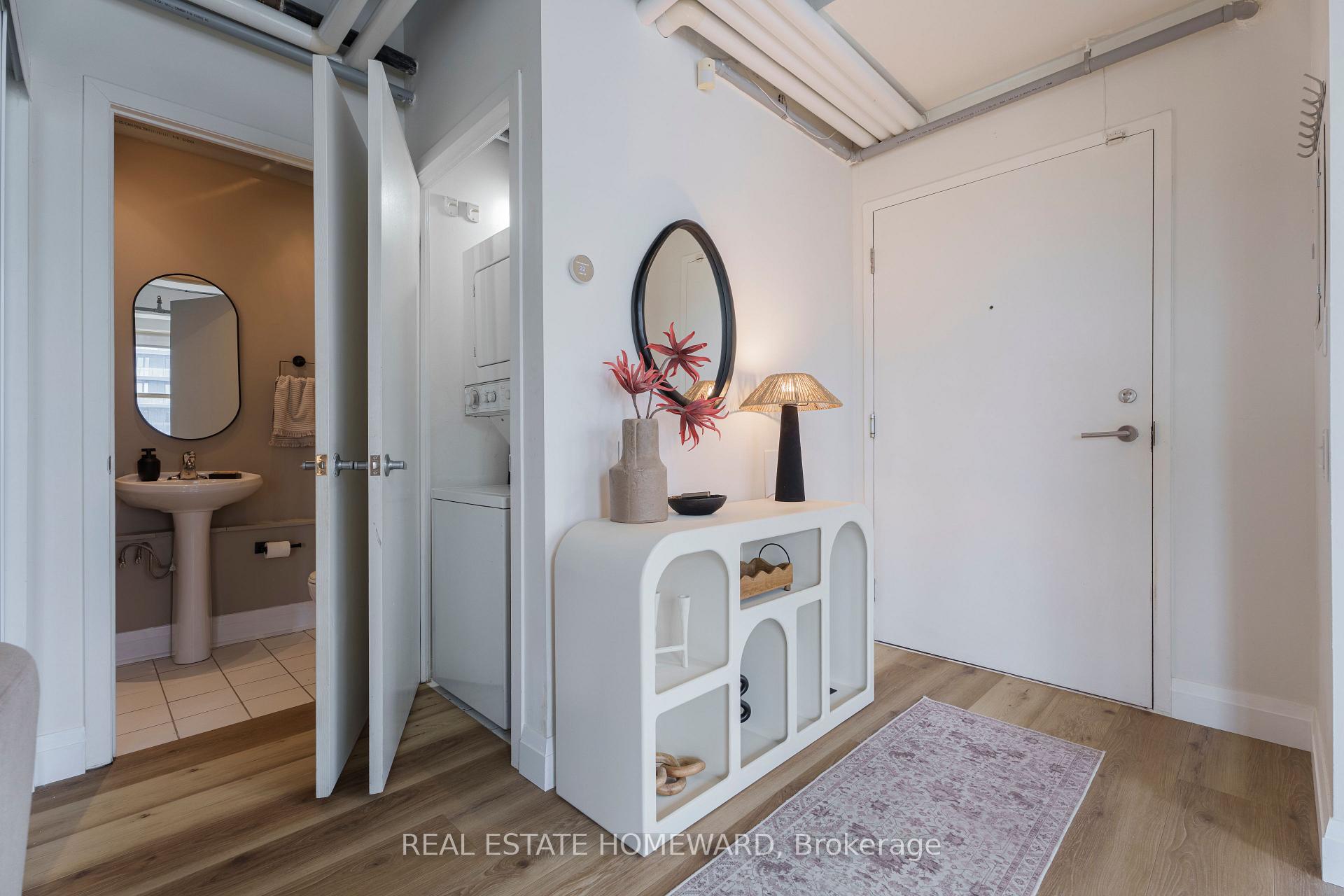 Photo 5 of Unit 607, 736 Dundas Street E, Toronto, Regent Park — HOMEH