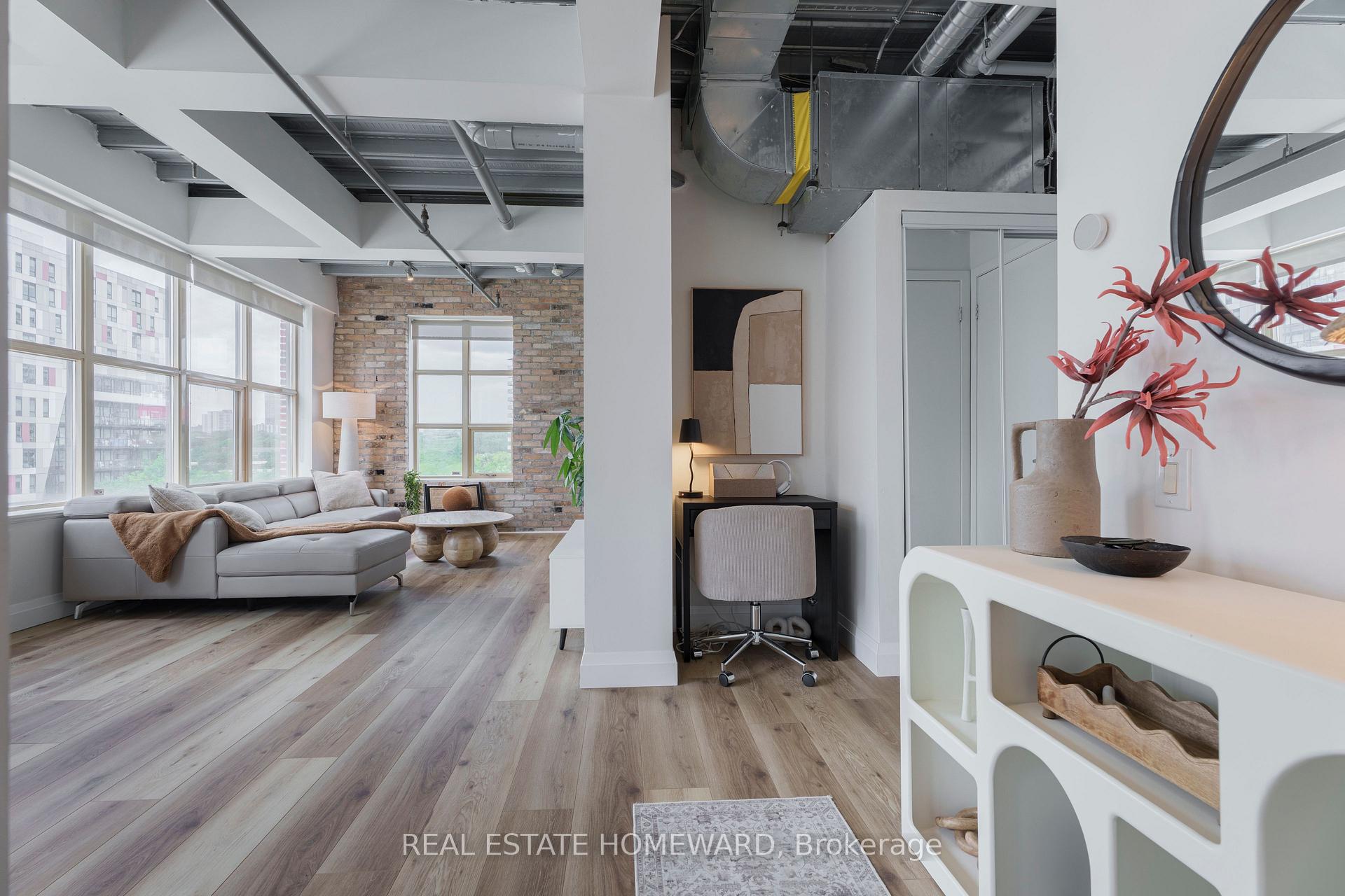 Photo 6 of Unit 607, 736 Dundas Street E, Toronto, Regent Park — HOMEH