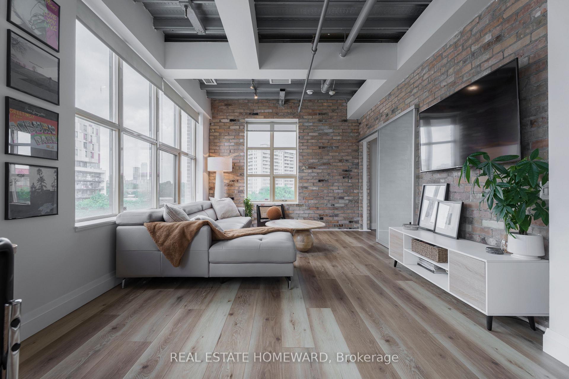 Photo 12 of Unit 607, 736 Dundas Street E, Toronto, Regent Park — HOMEH