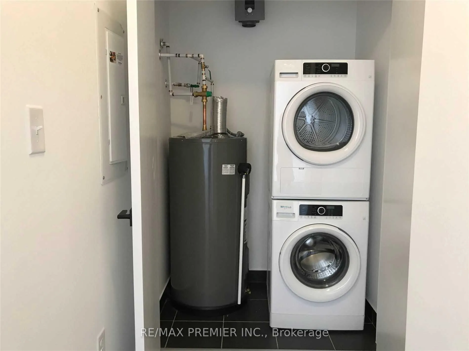 Photo 11 of Unit 604, 5 Chef Lane, Barrie, Rural Barrie Southeast — HOMEH