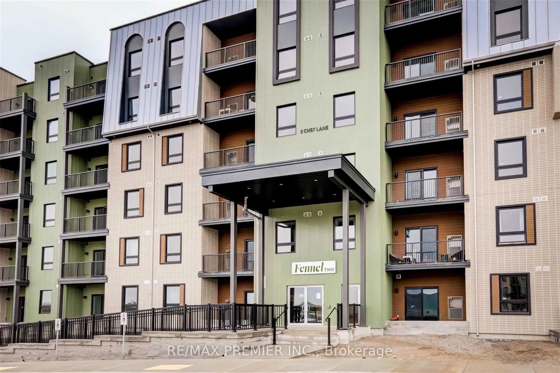 Photo 15 of Unit 604, 5 Chef Lane, Barrie, Rural Barrie Southeast — HOMEH
