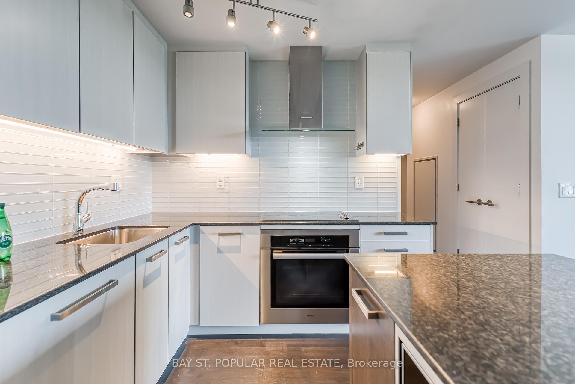Photo 12 of Unit 803, 3018 Yonge Street, Toronto, Lawrence Park South — HOMEH