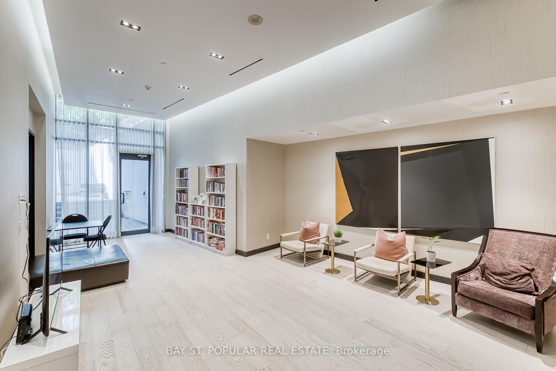 Photo 35 of Unit 803, 3018 Yonge Street, Toronto, Lawrence Park South — HOMEH