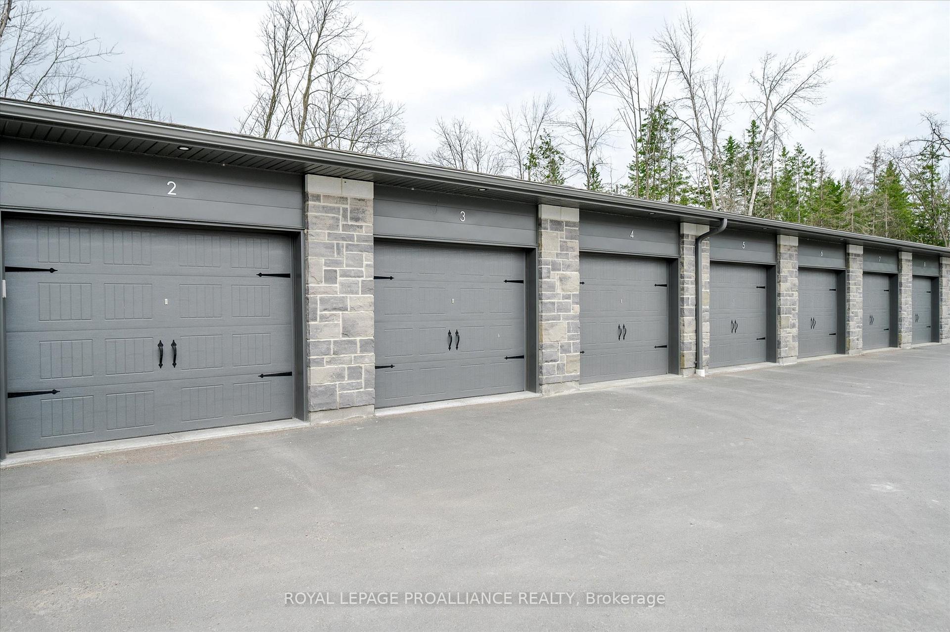Photo 2 of Unit Garage #3, 19 Hampton Lane, Selwyn — HOMEH