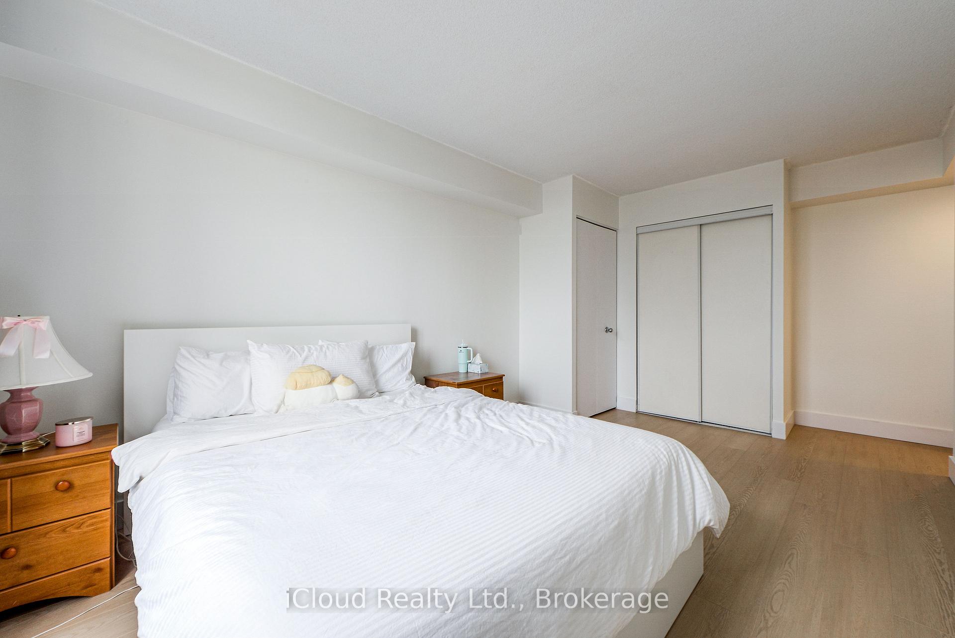 Photo 13 of Unit 1111, 21 Overlea Boulevard, Toronto, Thorncliffe Park — HOMEH