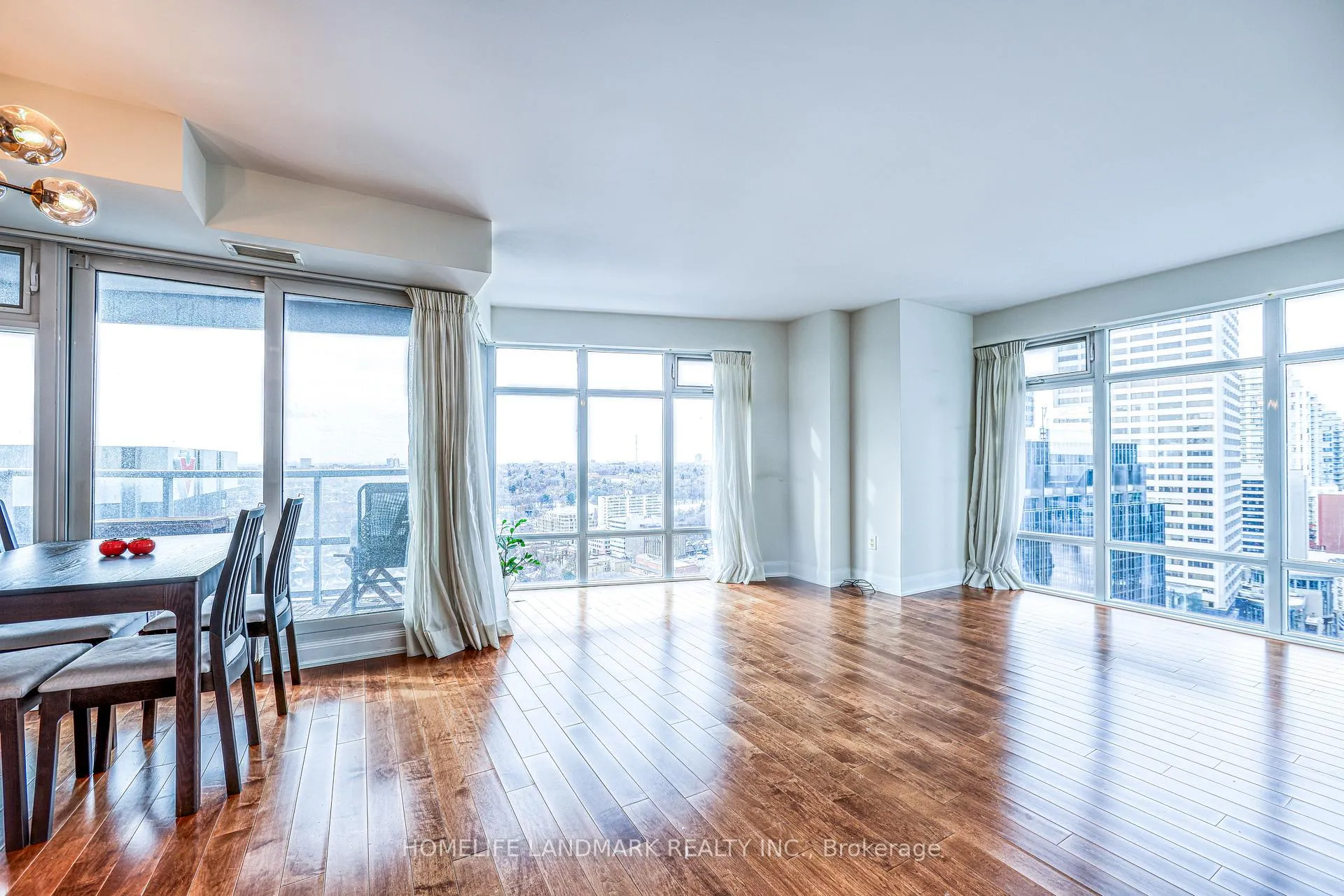 Photo 1 of Unit 2408, 2181 Yonge Street, Toronto, Mount Pleasant West — HOMEH