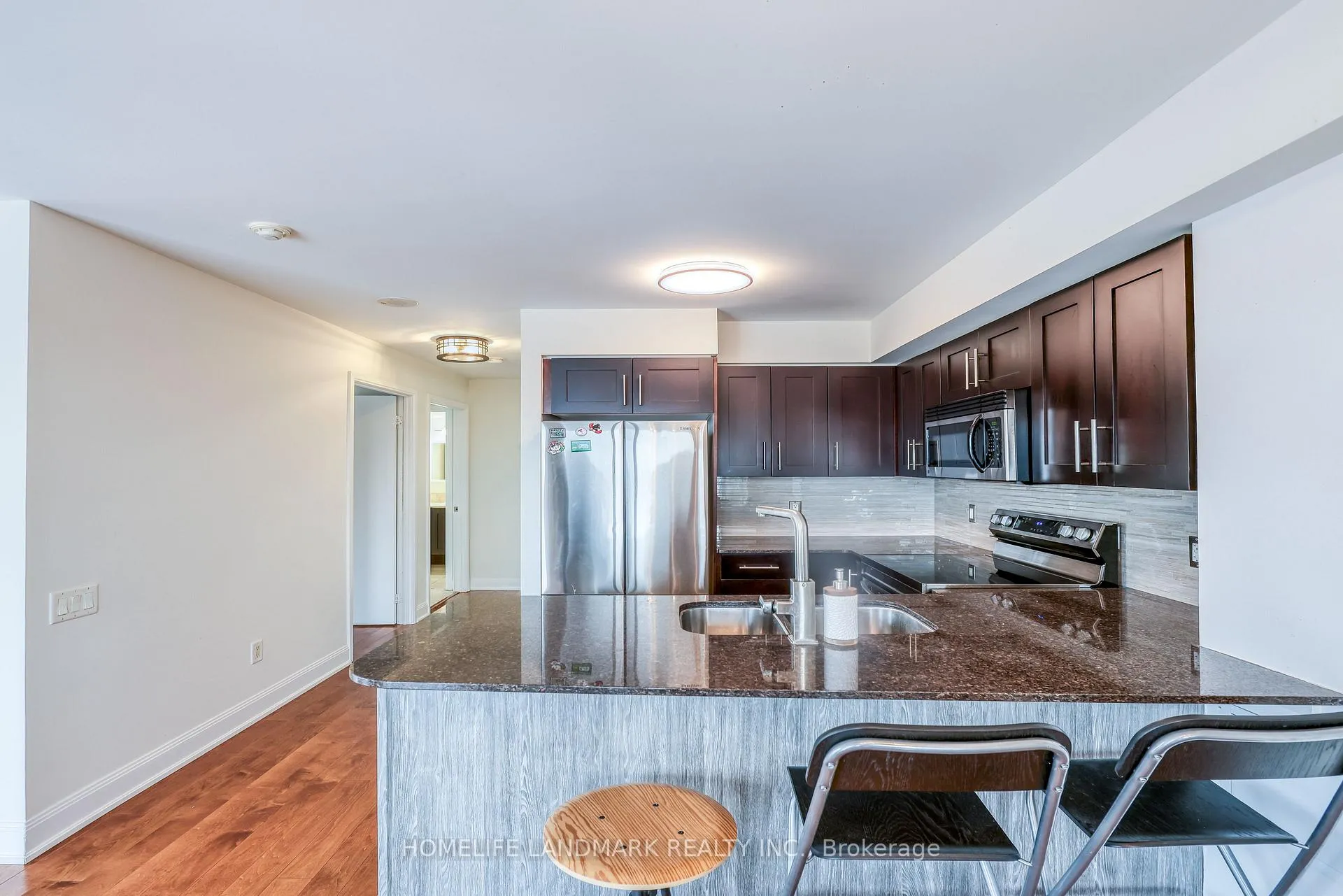 Photo 10 of Unit 2408, 2181 Yonge Street, Toronto, Mount Pleasant West — HOMEH