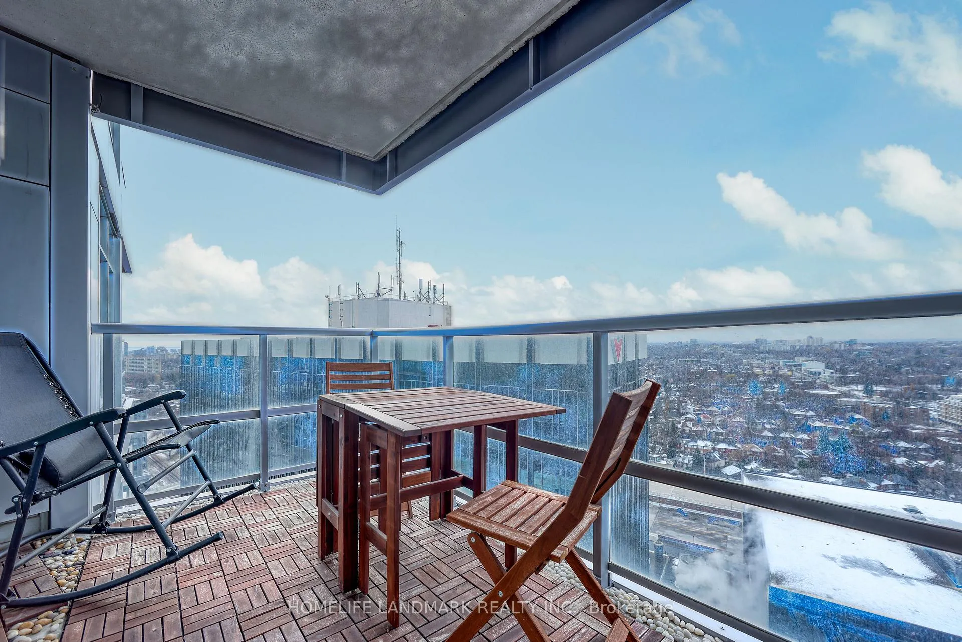 Photo 20 of Unit 2408, 2181 Yonge Street, Toronto, Mount Pleasant West — HOMEH
