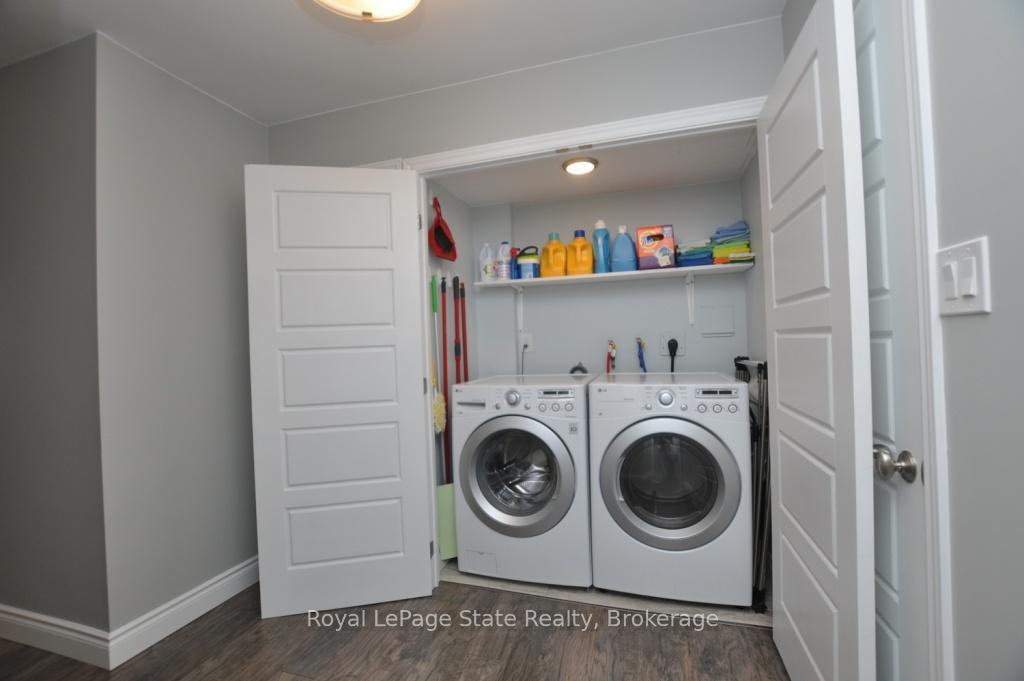 Photo 6 of Unit 1709, 301 Frances Avenue, Hamilton, Stoney Creek — HOMEH
