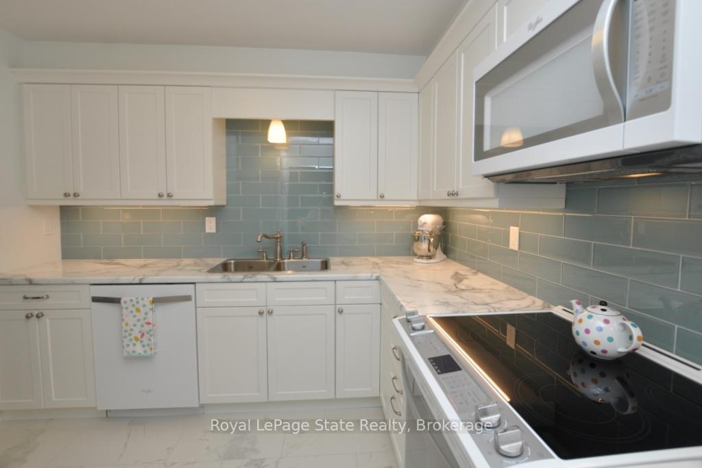 Photo 8 of Unit 1709, 301 Frances Avenue, Hamilton, Stoney Creek — HOMEH