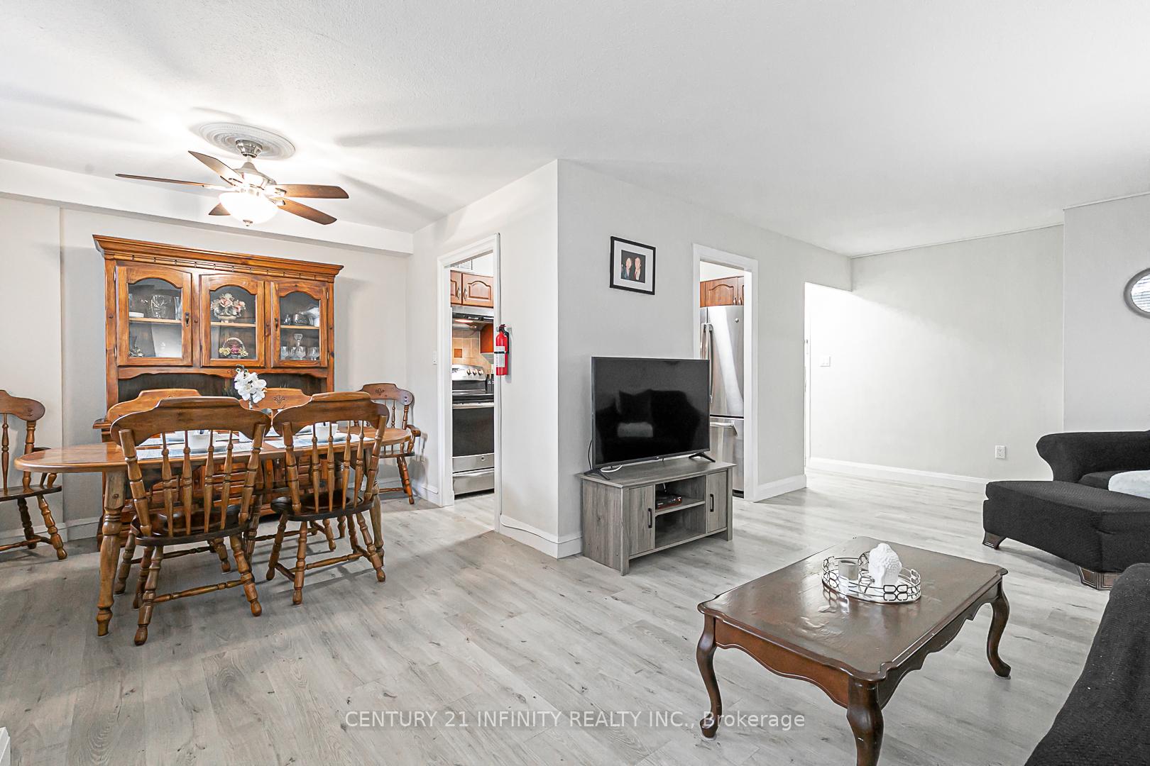 Photo 10 of Unit 314, 10 Edgecliff Golfway, Toronto, Flemingdon Park — HOMEH