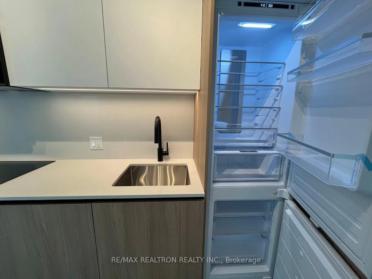 Photo 7 of Unit 1503, 35 Parliament Street, Toronto, Waterfront Communities — HOMEH