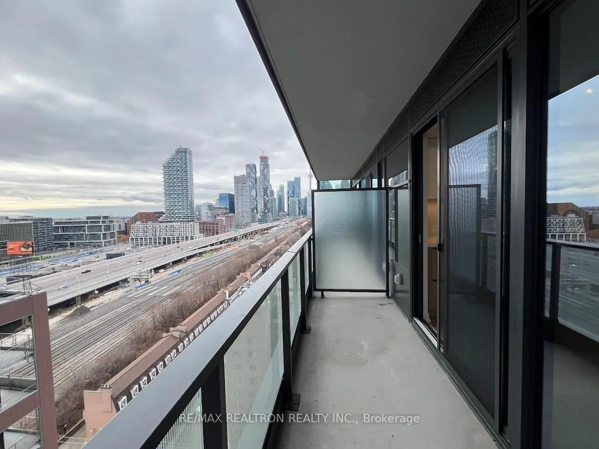 Photo 12 of Unit 1503, 35 Parliament Street, Toronto, Waterfront Communities — HOMEH