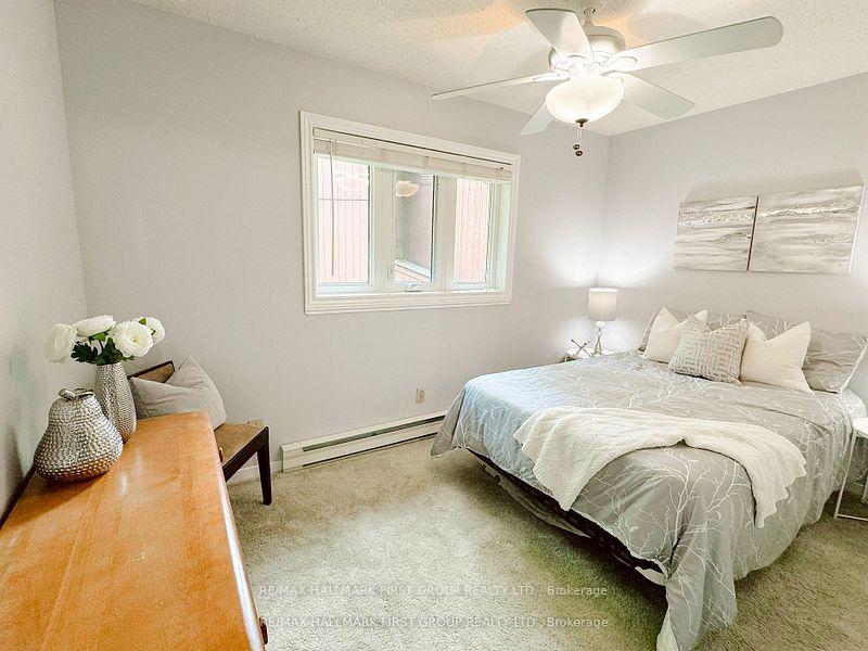 Photo 12 of Unit 5, 75 Southbank Drive, Bracebridge, Macaulay — HOMEH