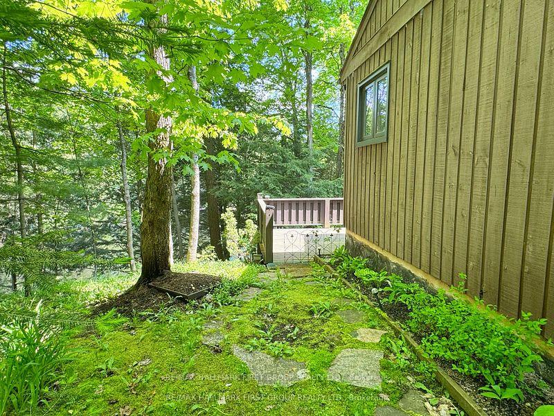 Photo 16 of Unit 5, 75 Southbank Drive, Bracebridge, Macaulay — HOMEH