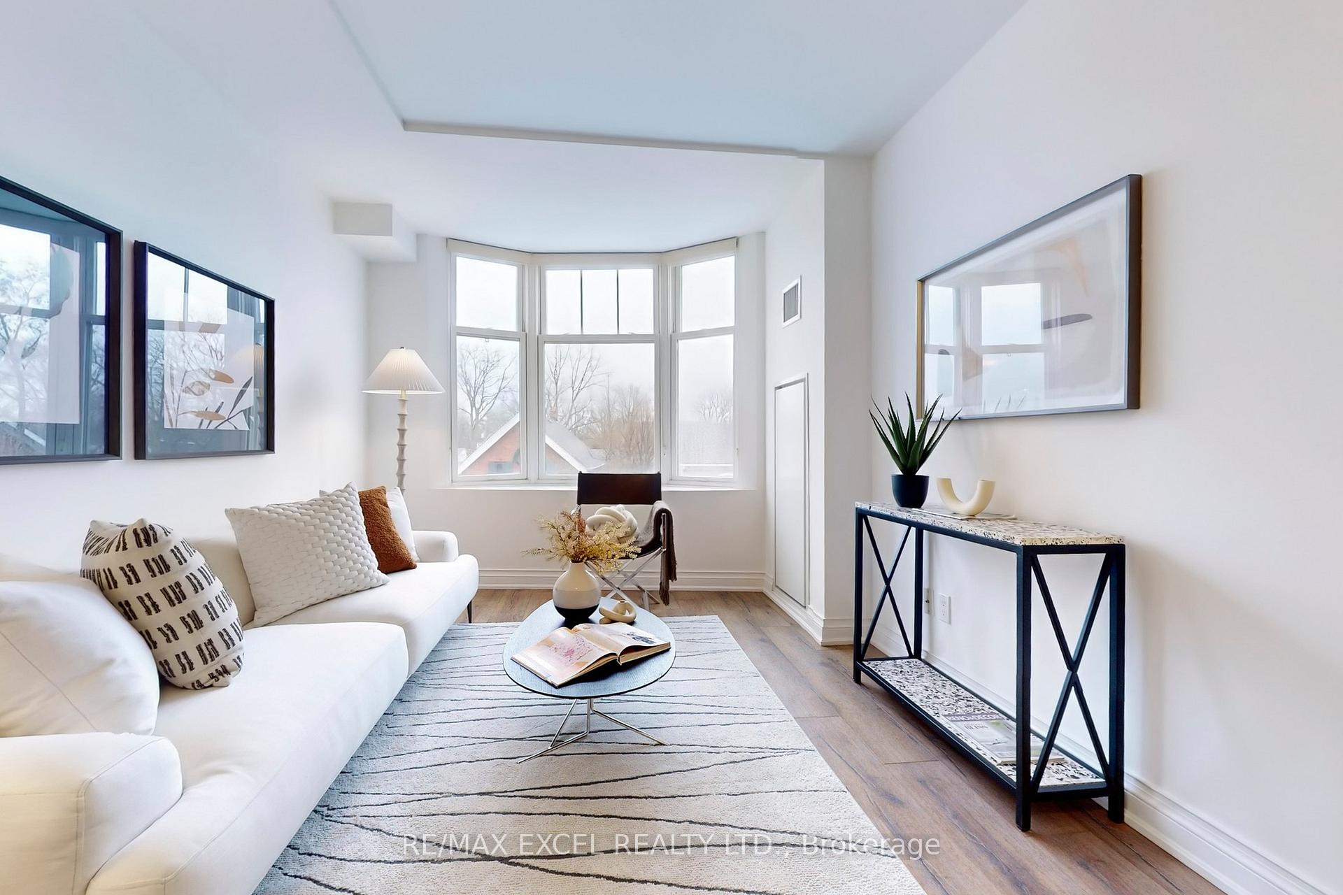 Photo 2 of Unit 327, 68 Main Street, Markham, Markham Village — HOMEH