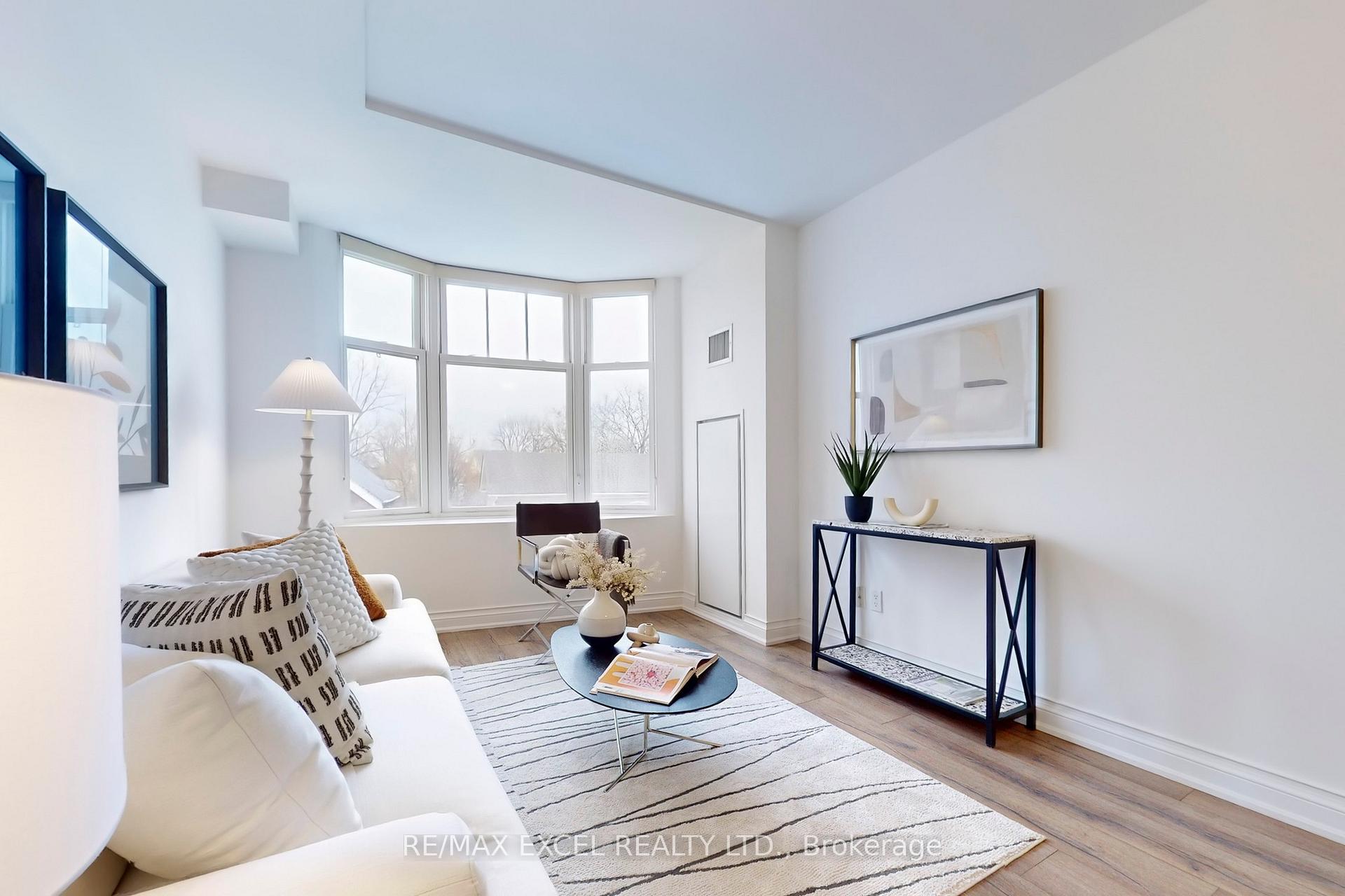 Photo 3 of Unit 327, 68 Main Street, Markham, Markham Village — HOMEH