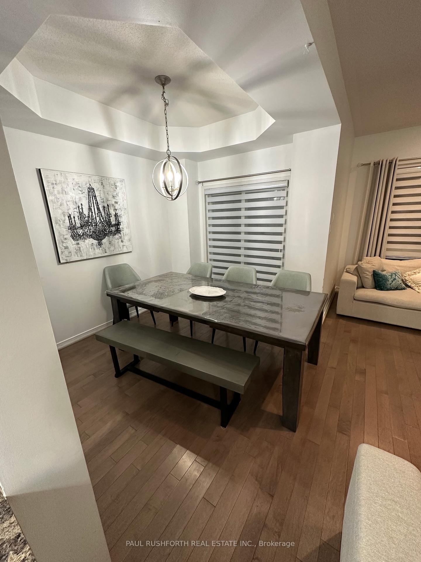 Photo 3 of 997 Torovin Private, Ottawa, Pineview — HOMEH