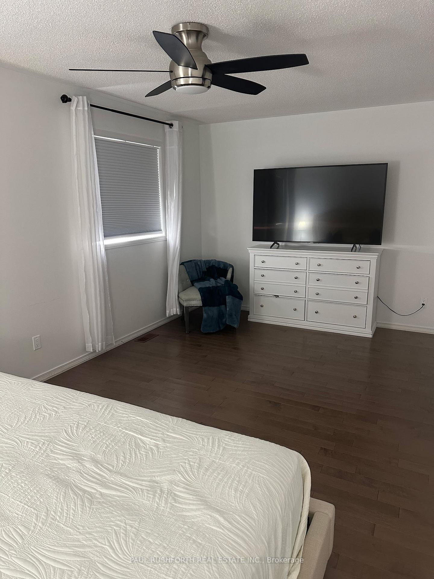 Photo 8 of 997 Torovin Private, Ottawa, Pineview — HOMEH
