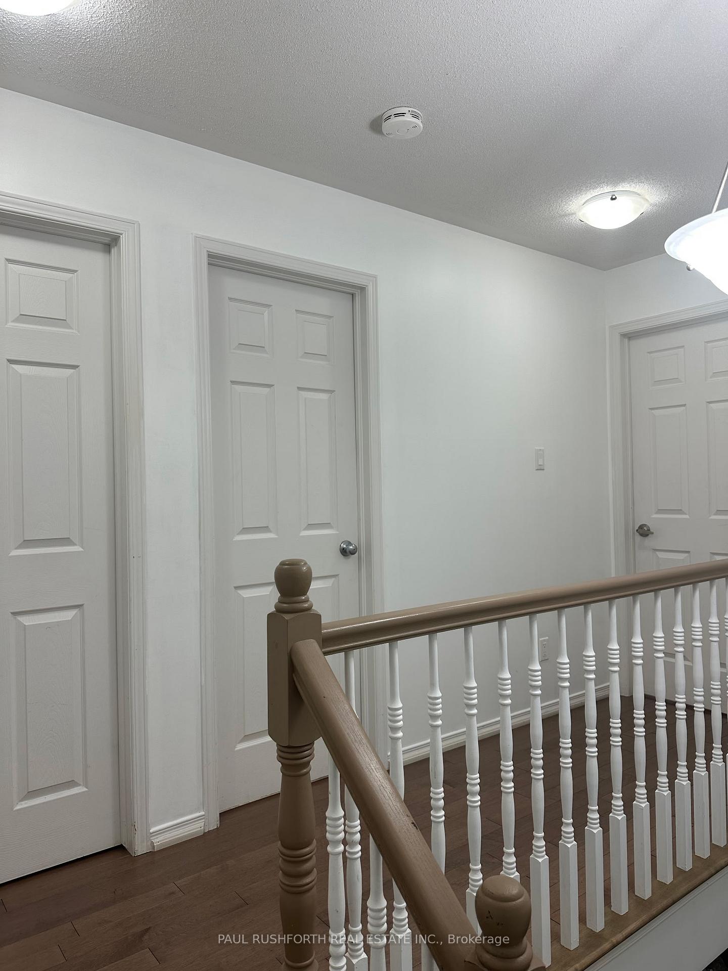 Photo 12 of 997 Torovin Private, Ottawa, Pineview — HOMEH
