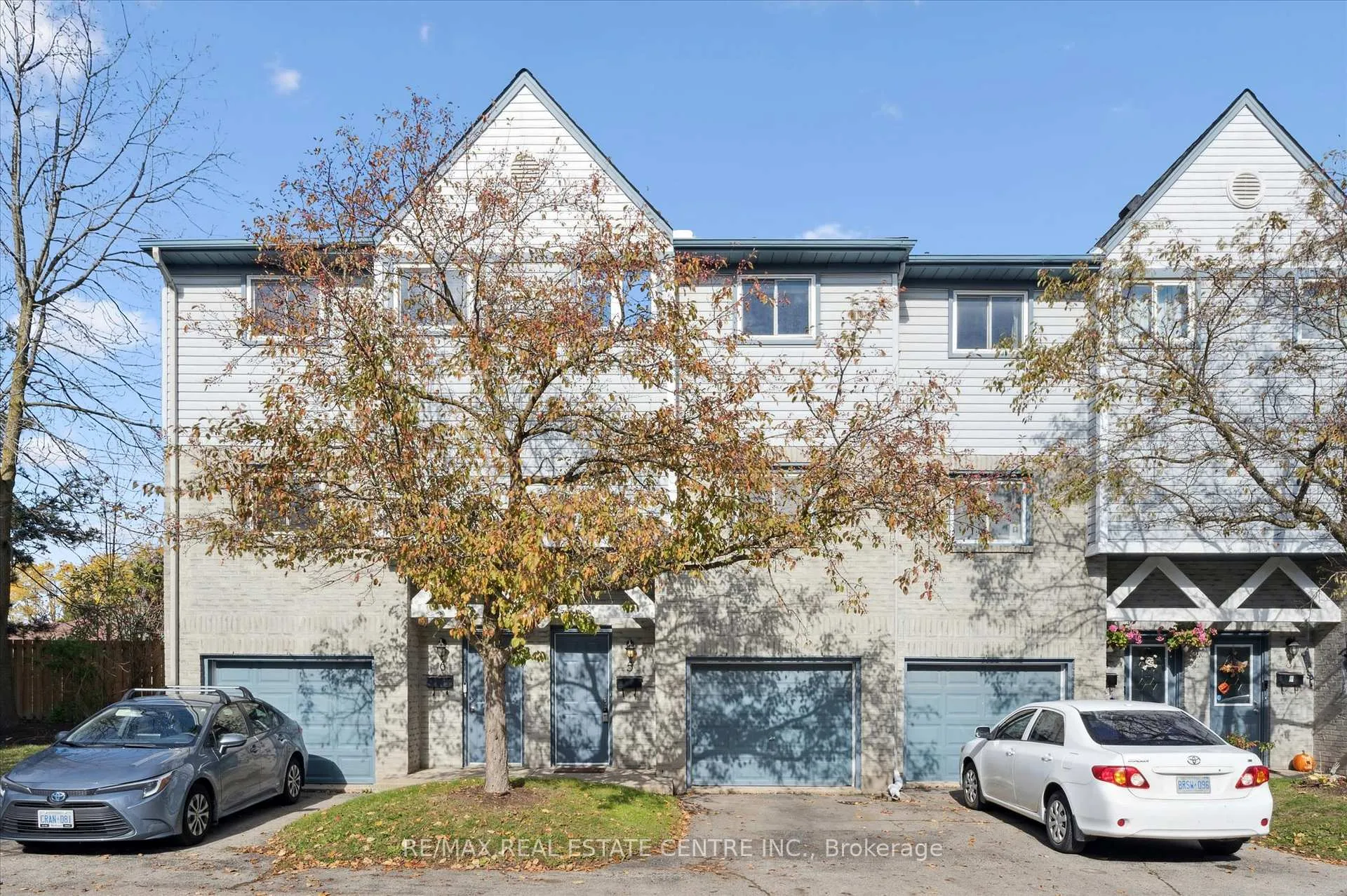 Photo 1 of Unit 5, 589 Beechwood Drive, Waterloo — HOMEH