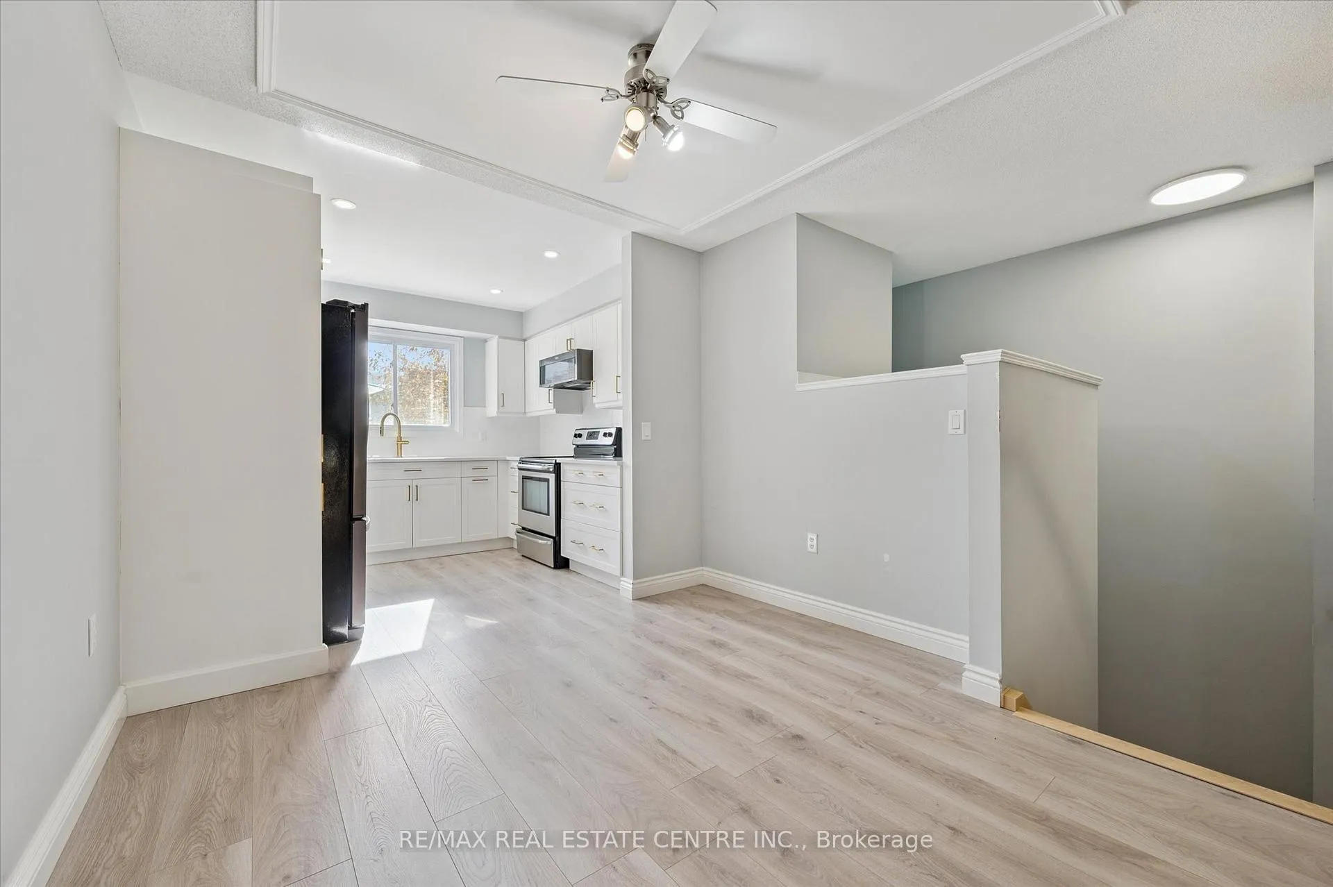 Photo 7 of Unit 5, 589 Beechwood Drive, Waterloo — HOMEH