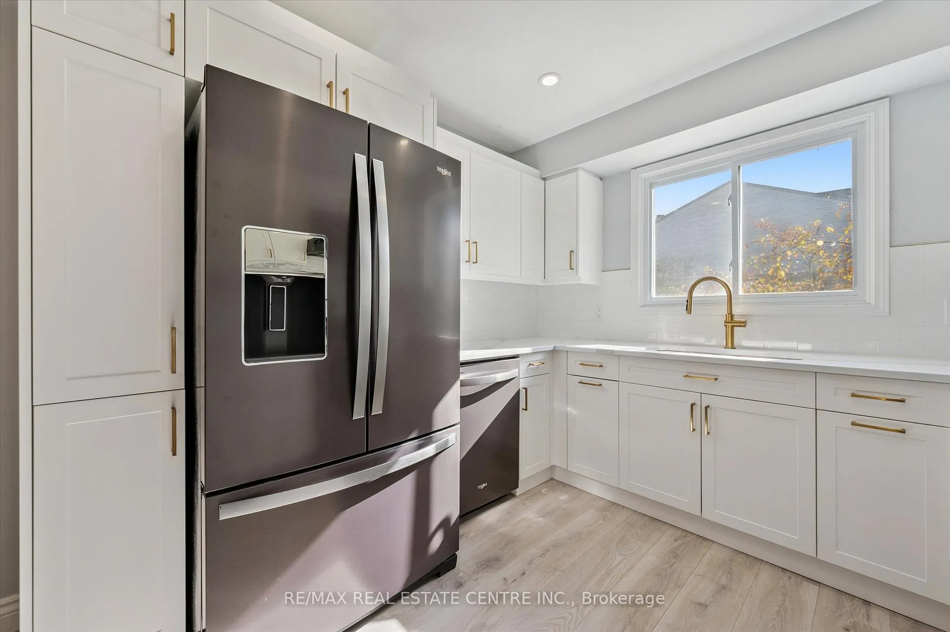 Photo 8 of Unit 5, 589 Beechwood Drive, Waterloo — HOMEH