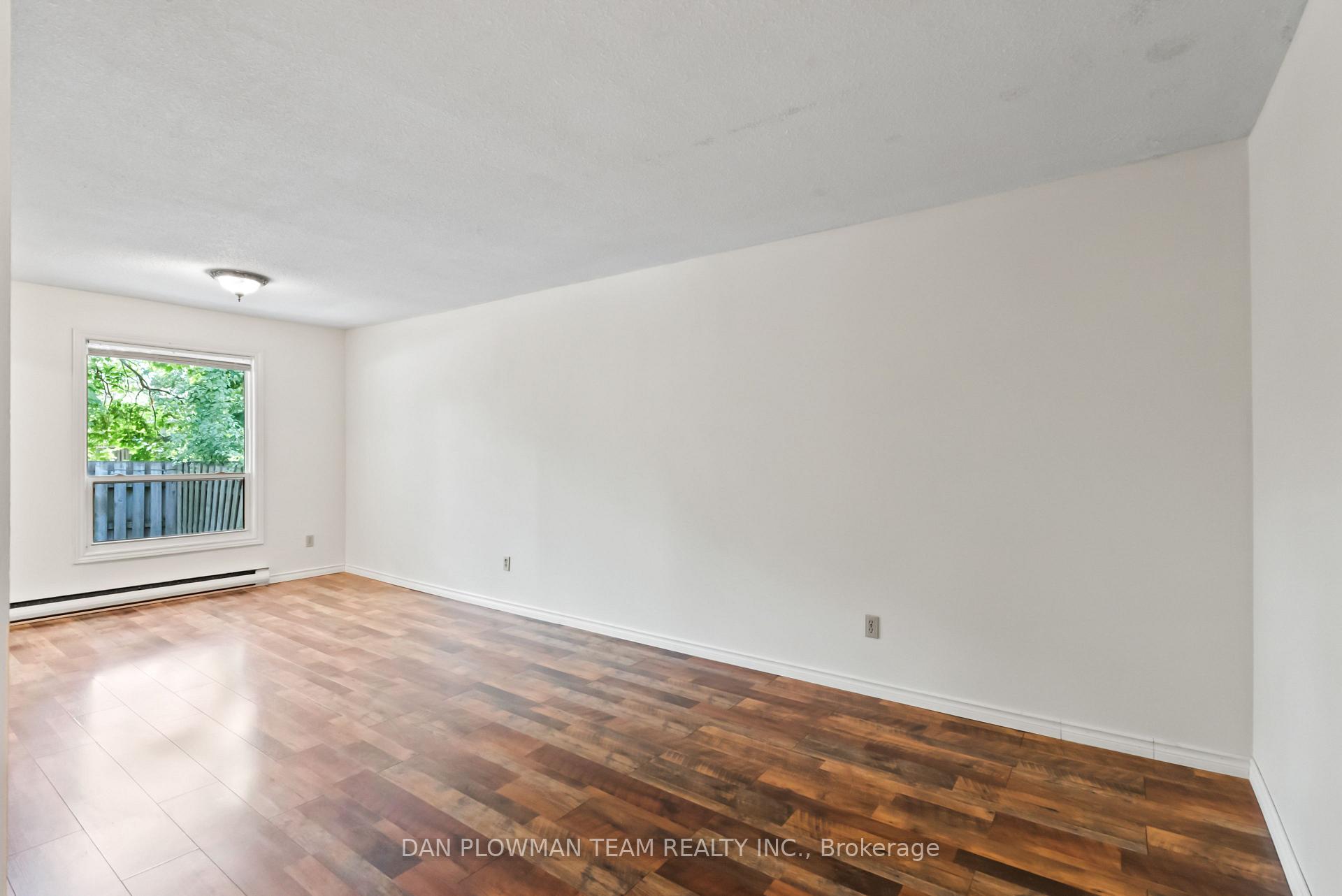 Photo 6 of Unit 13, 450 Bristol Crescent, Oshawa, Vanier — HOMEH