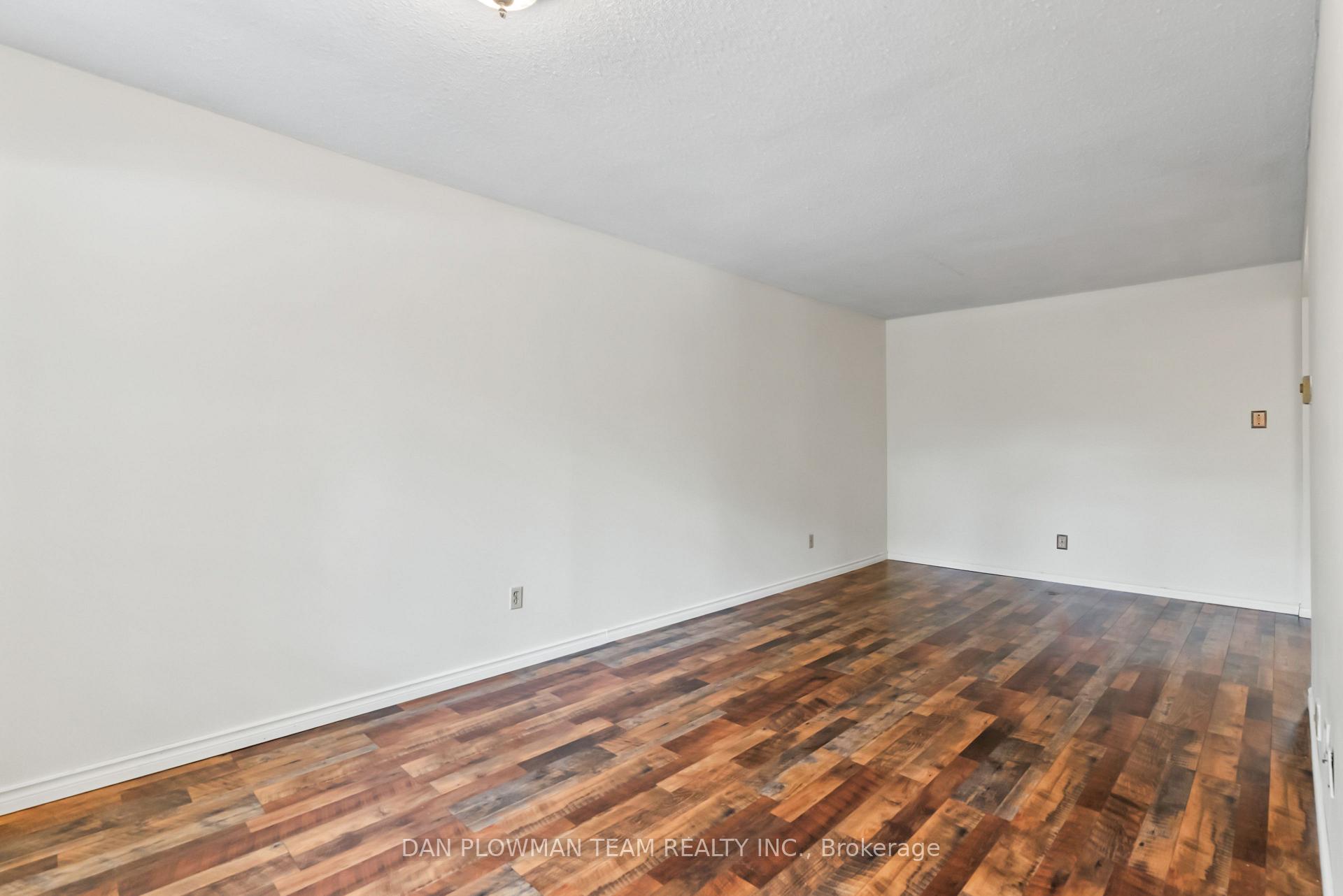 Photo 9 of Unit 13, 450 Bristol Crescent, Oshawa, Vanier — HOMEH