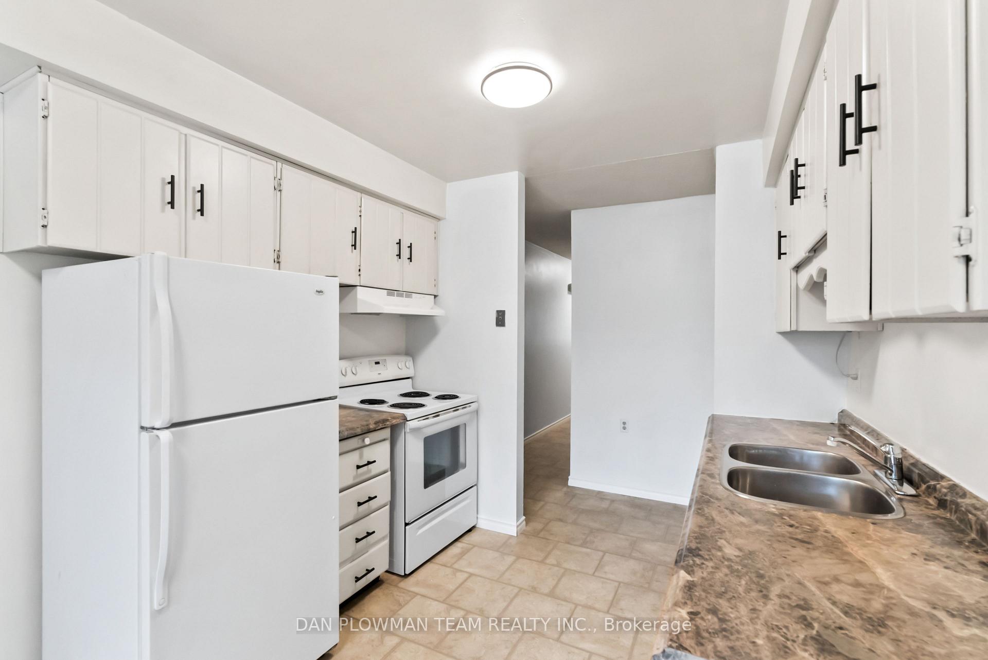 Photo 13 of Unit 13, 450 Bristol Crescent, Oshawa, Vanier — HOMEH