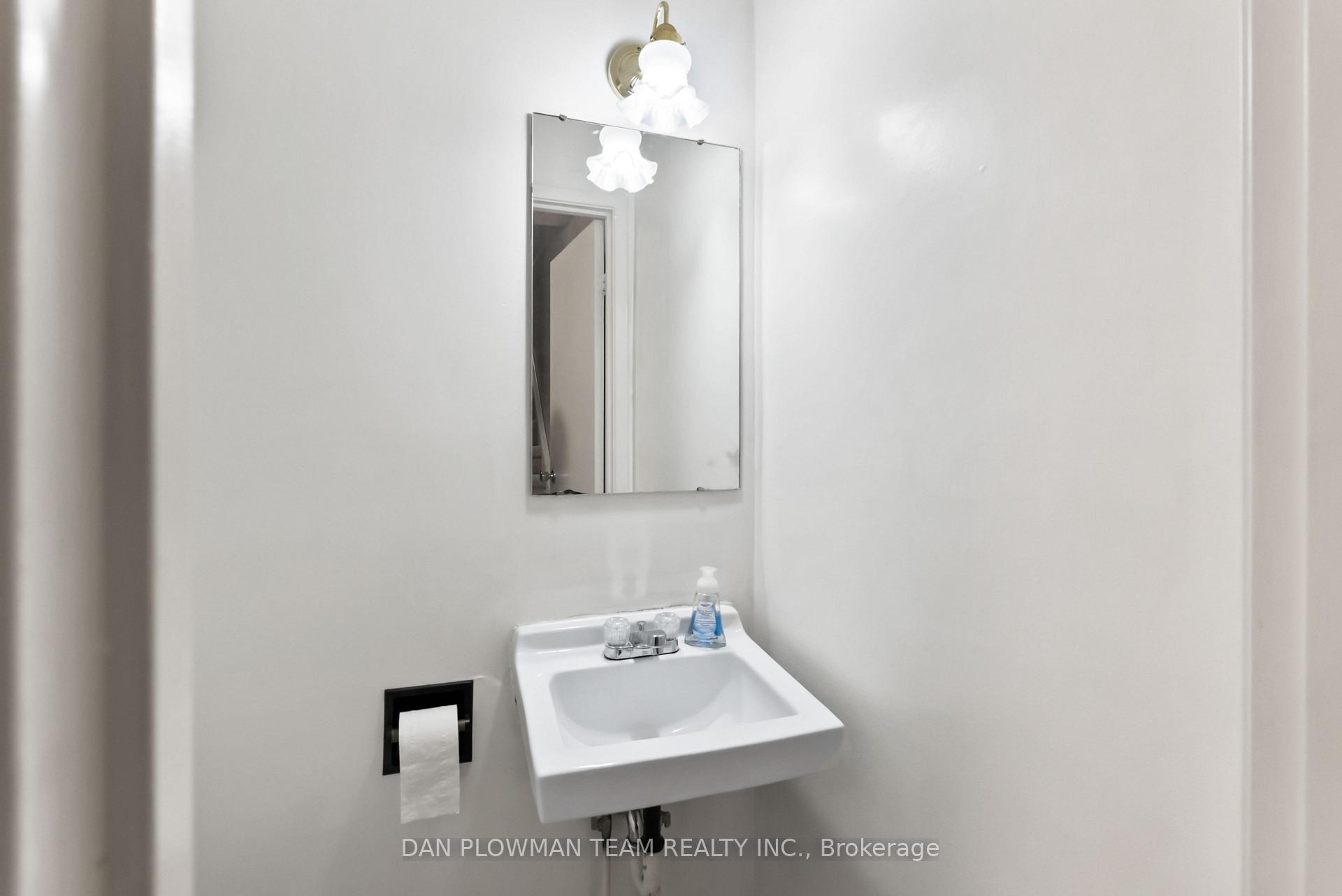 Photo 17 of Unit 13, 450 Bristol Crescent, Oshawa, Vanier — HOMEH