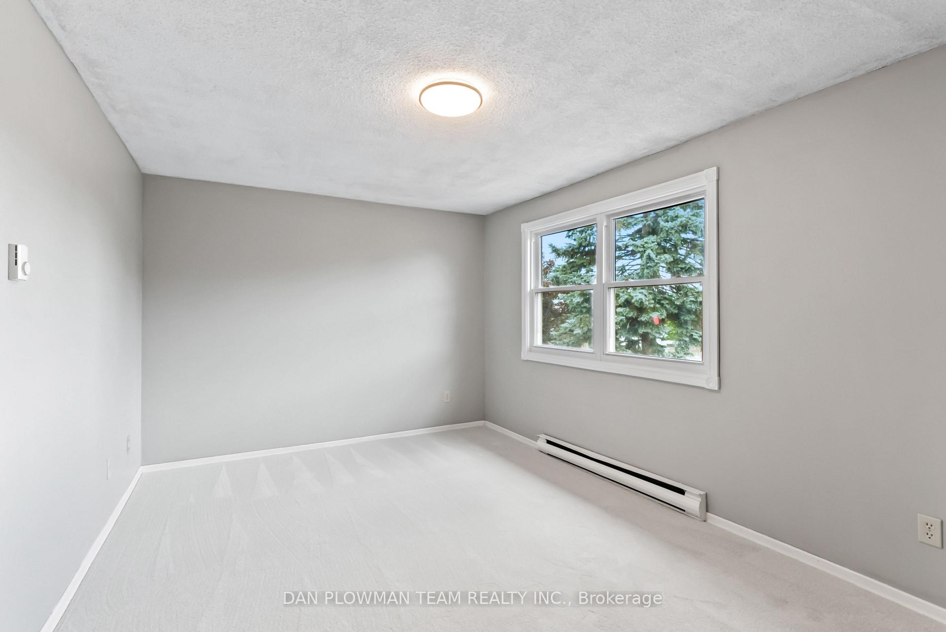 Photo 19 of Unit 13, 450 Bristol Crescent, Oshawa, Vanier — HOMEH