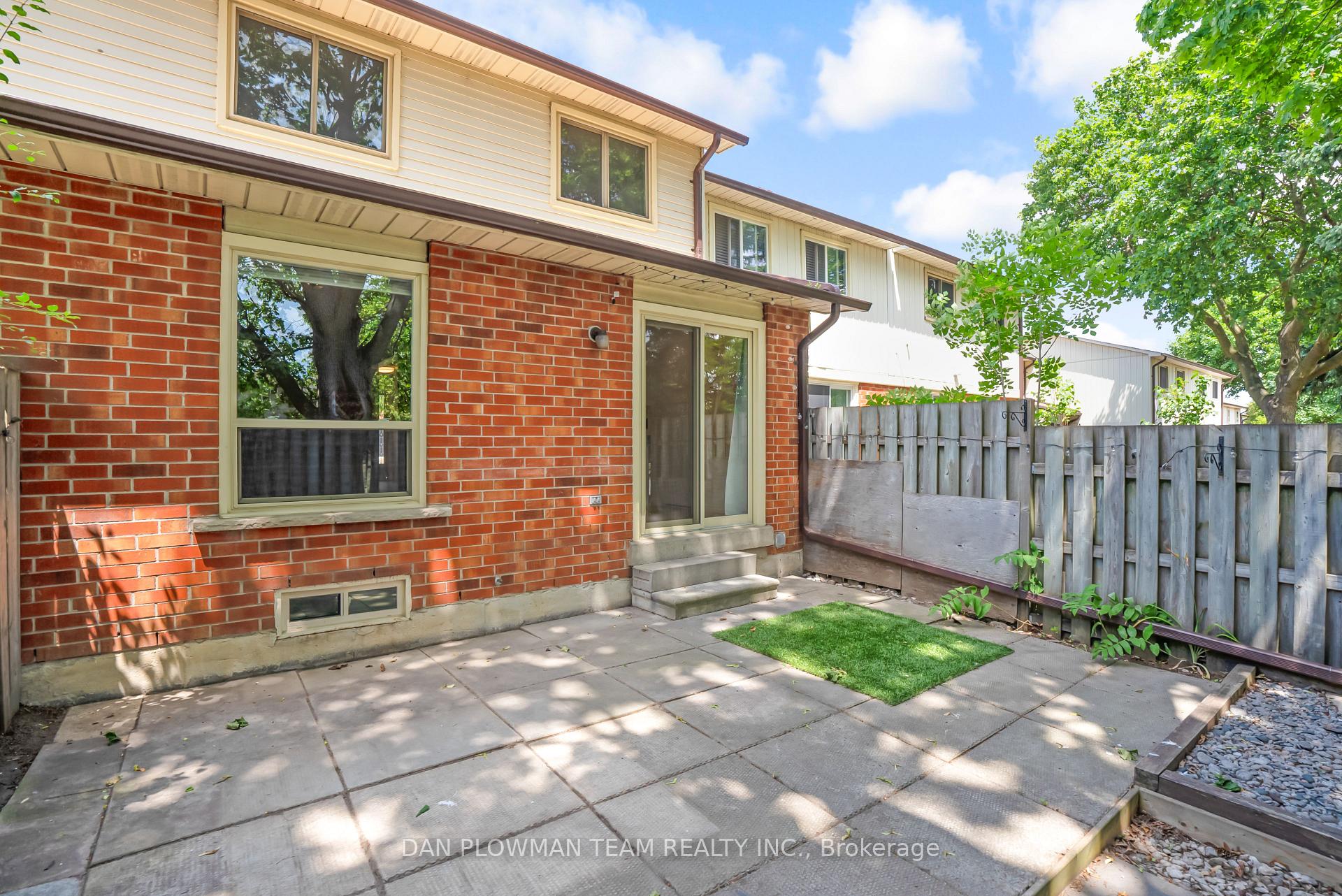 Photo 37 of Unit 13, 450 Bristol Crescent, Oshawa, Vanier — HOMEH