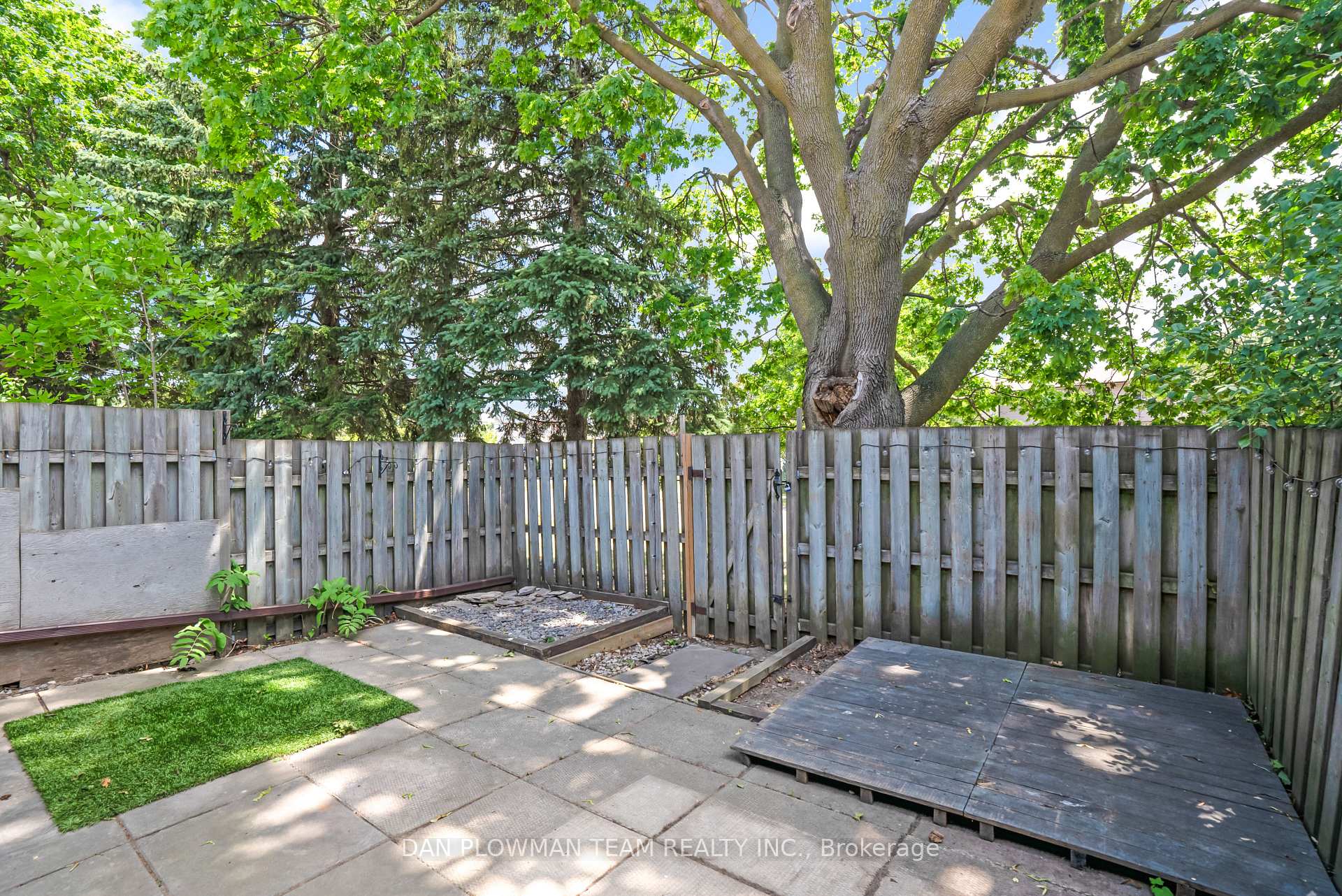Photo 39 of Unit 13, 450 Bristol Crescent, Oshawa, Vanier — HOMEH