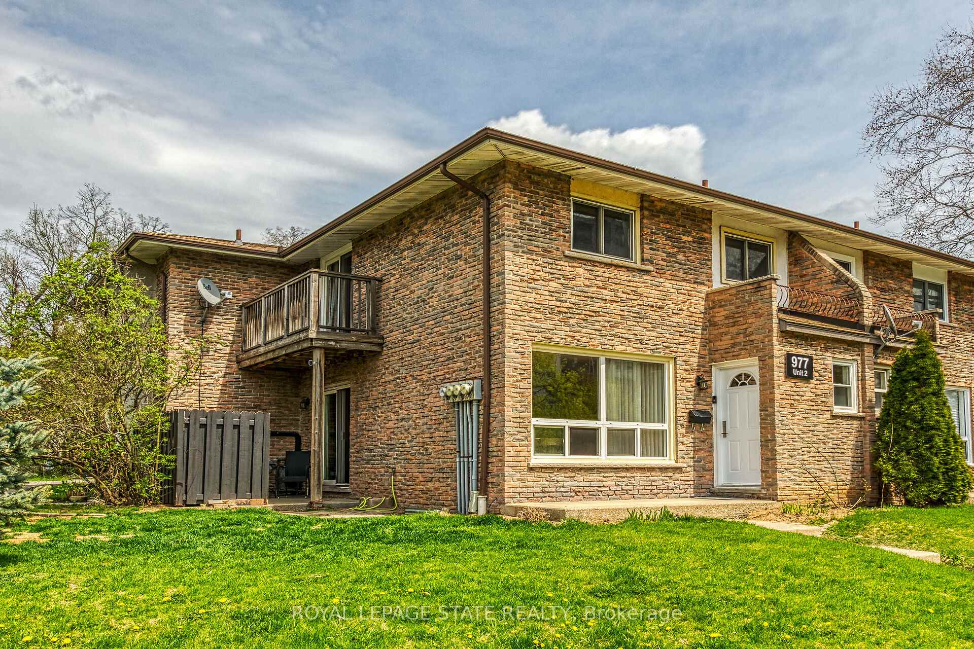 Front of Unit 2, 977 Francis Road