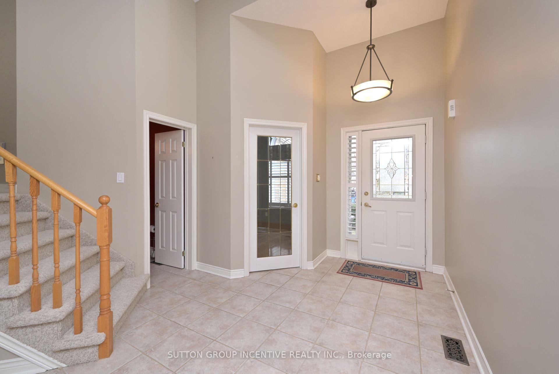 Photo 2 of Unit 27, 7 Belair Place, New Tecumseth, Rural New Tecumseth — HOMEH