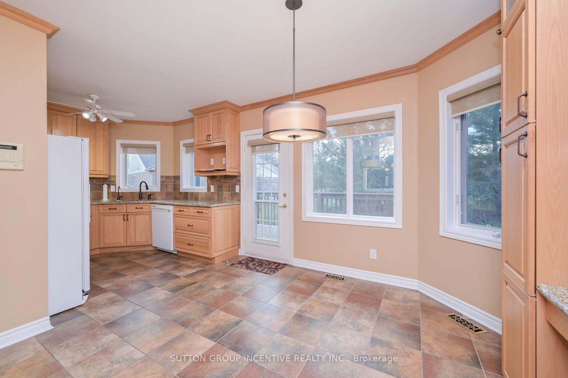 Photo 8 of Unit 27, 7 Belair Place, New Tecumseth, Rural New Tecumseth — HOMEH