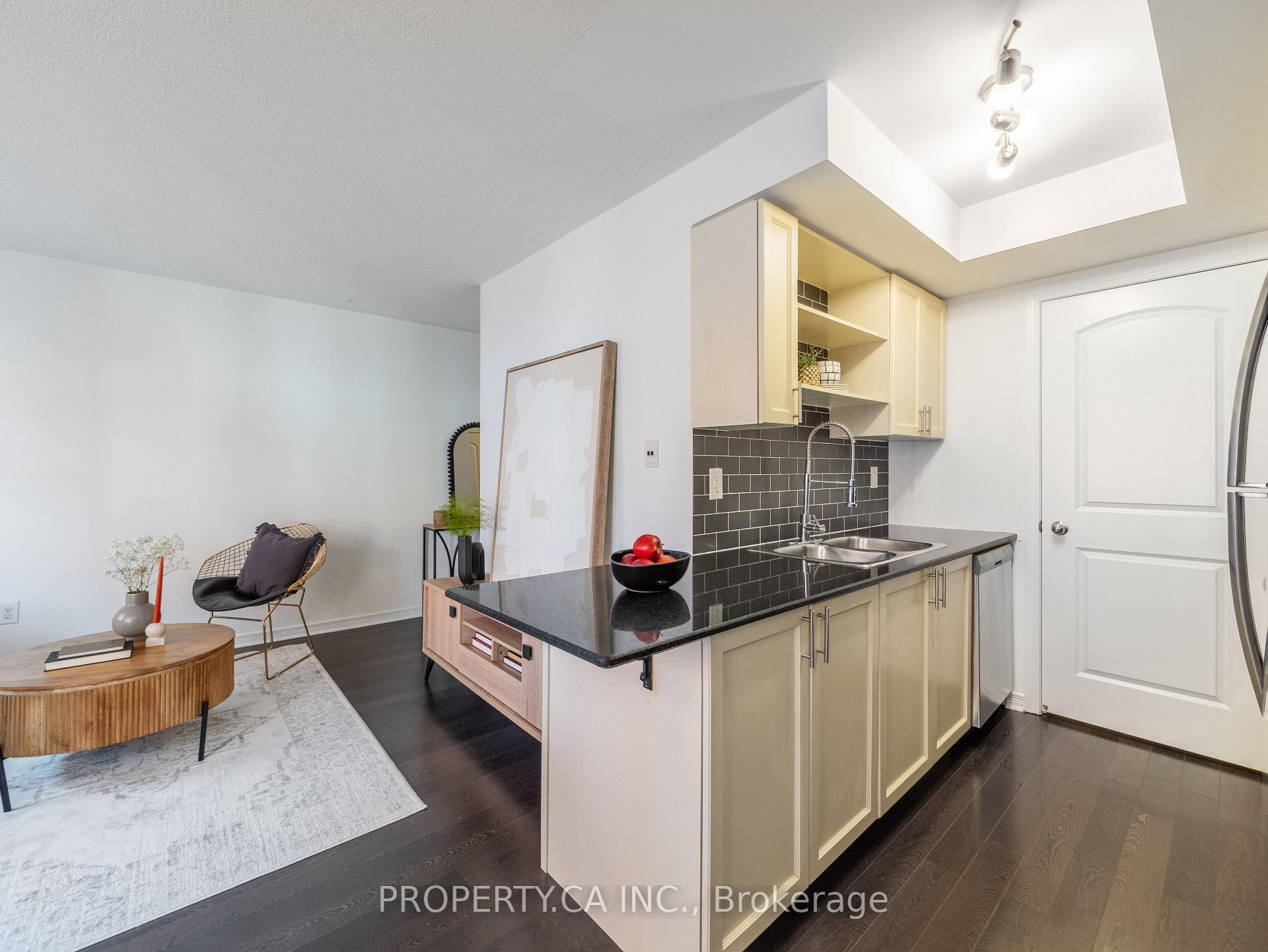 Photo 10 of Unit 4, 819 Dundas Street E, Toronto, South Riverdale — HOMEH