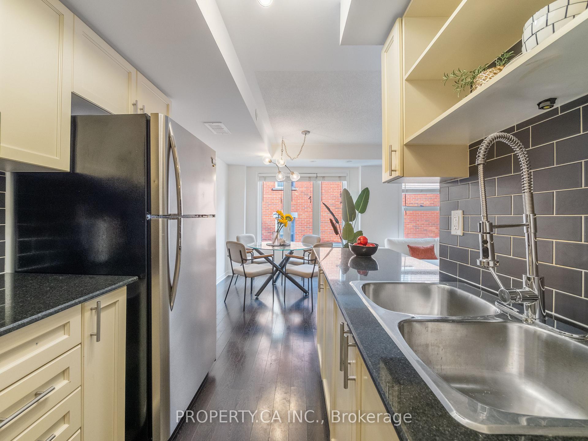 Photo 13 of Unit 4, 819 Dundas Street E, Toronto, South Riverdale — HOMEH