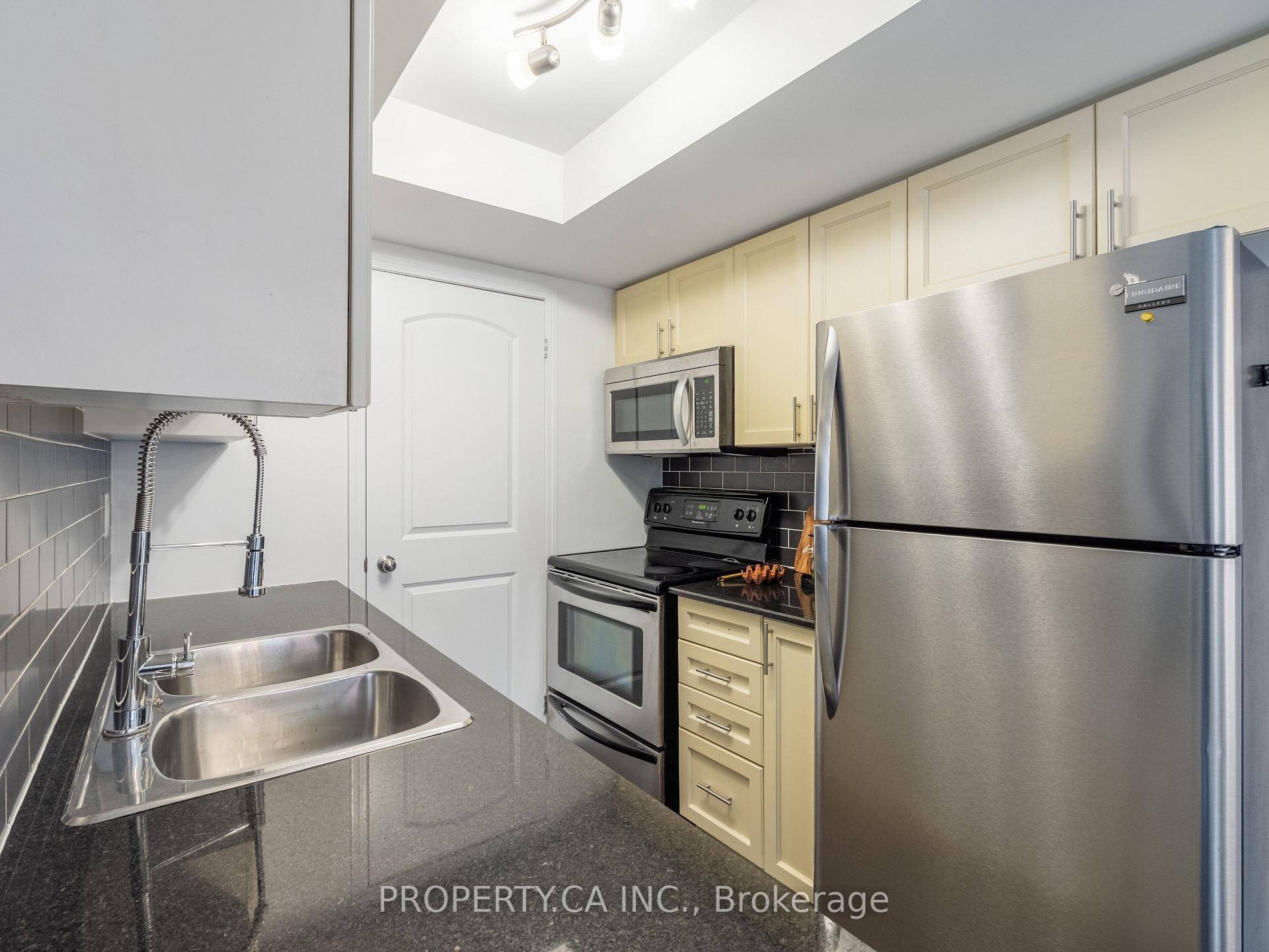 Photo 14 of Unit 4, 819 Dundas Street E, Toronto, South Riverdale — HOMEH