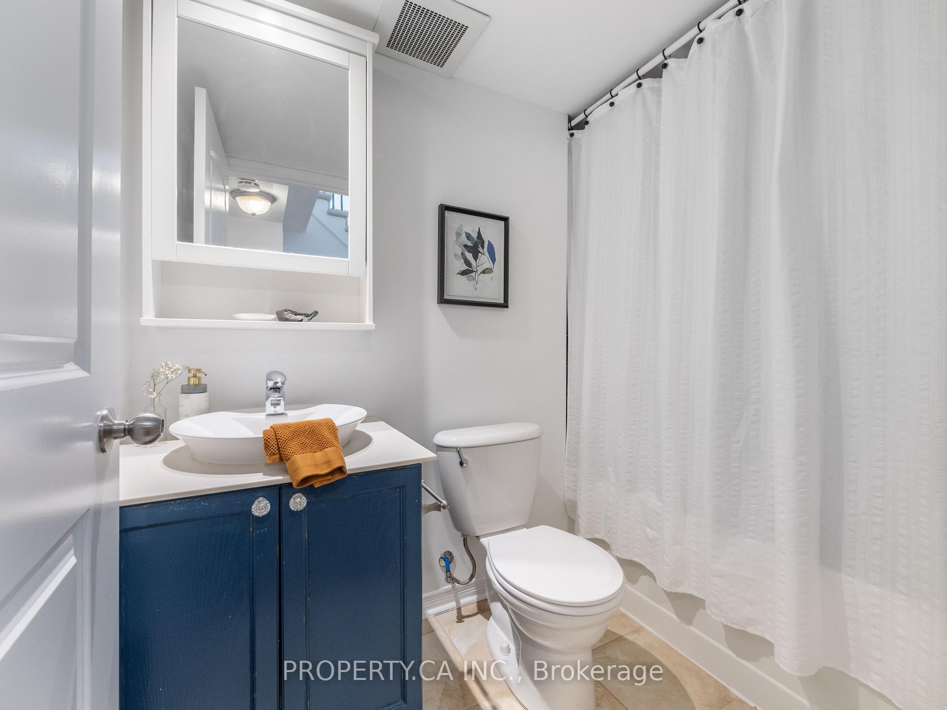 Photo 25 of Unit 4, 819 Dundas Street E, Toronto, South Riverdale — HOMEH