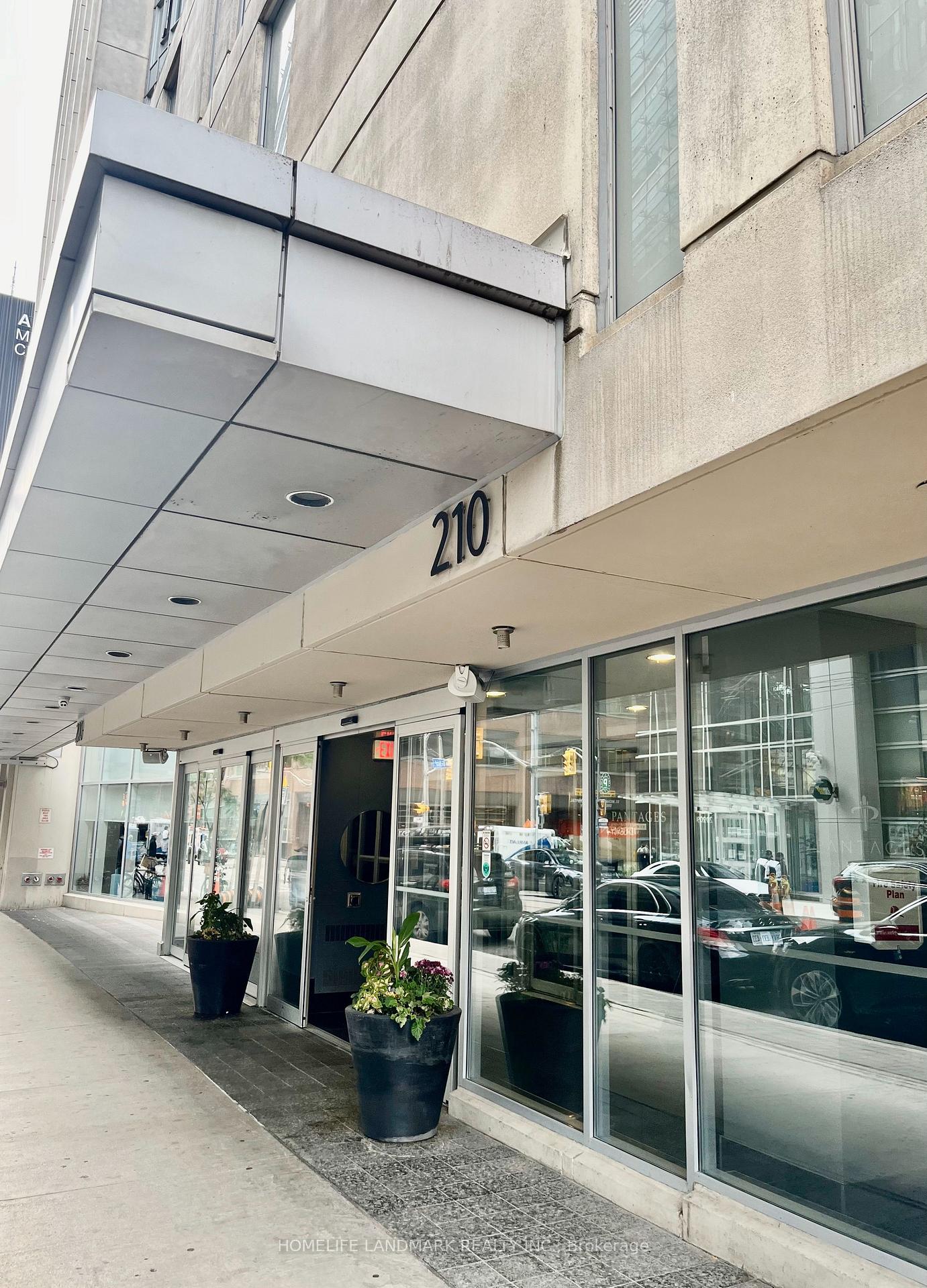 Front of Unit 605, 210 Victoria Street