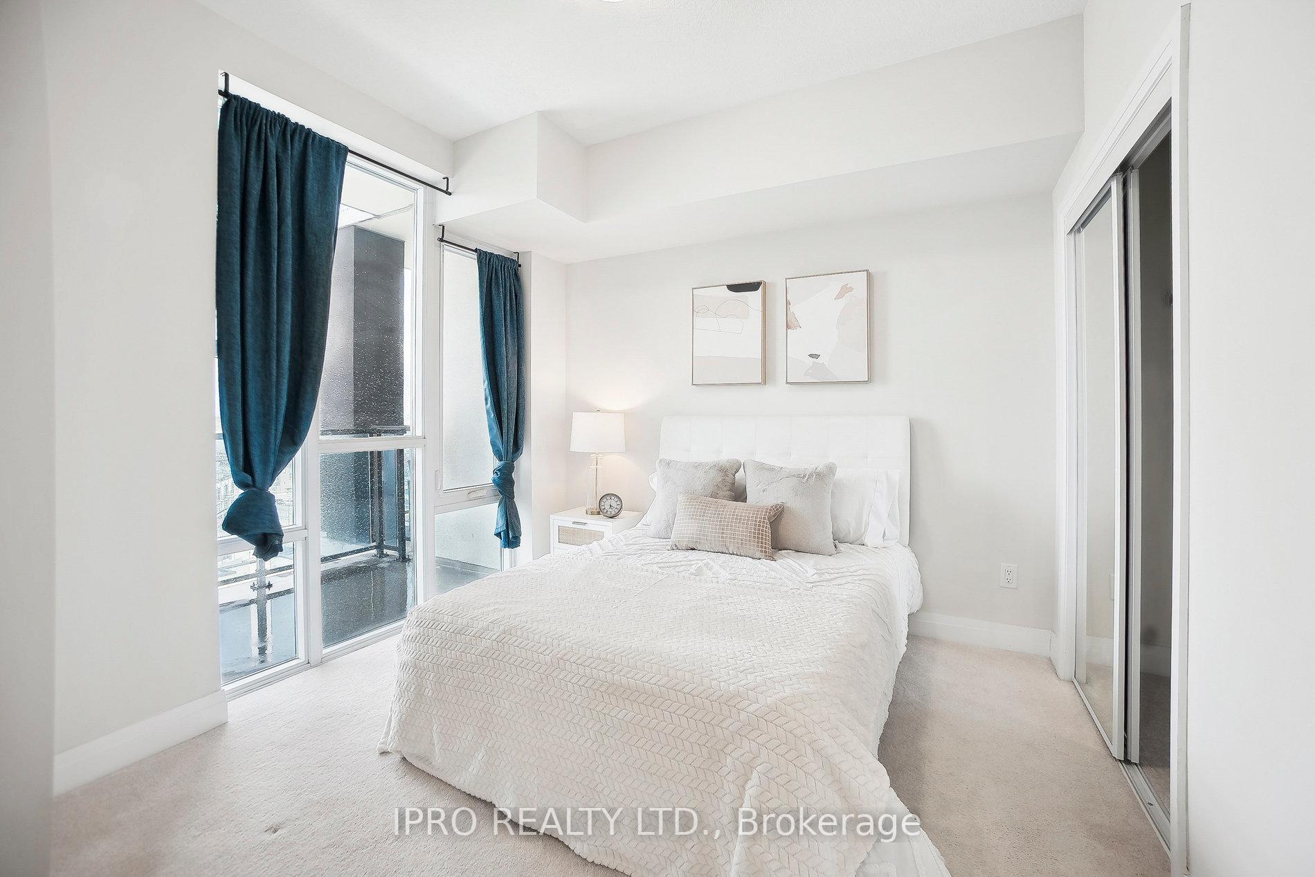 Photo 17 of Unit 903, 16 Concord Place, Grimsby, Grimsby Beach — HOMEH