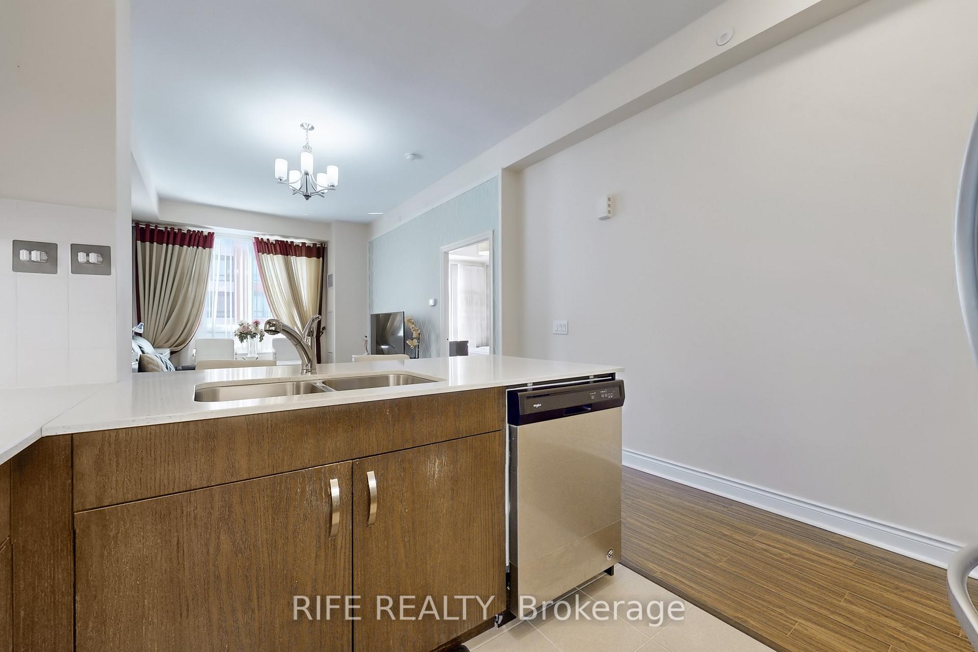 Photo 7 of Unit M520, 2 Sun Yat-Sen Avenue, Markham, Milliken Mills East — HOMEH