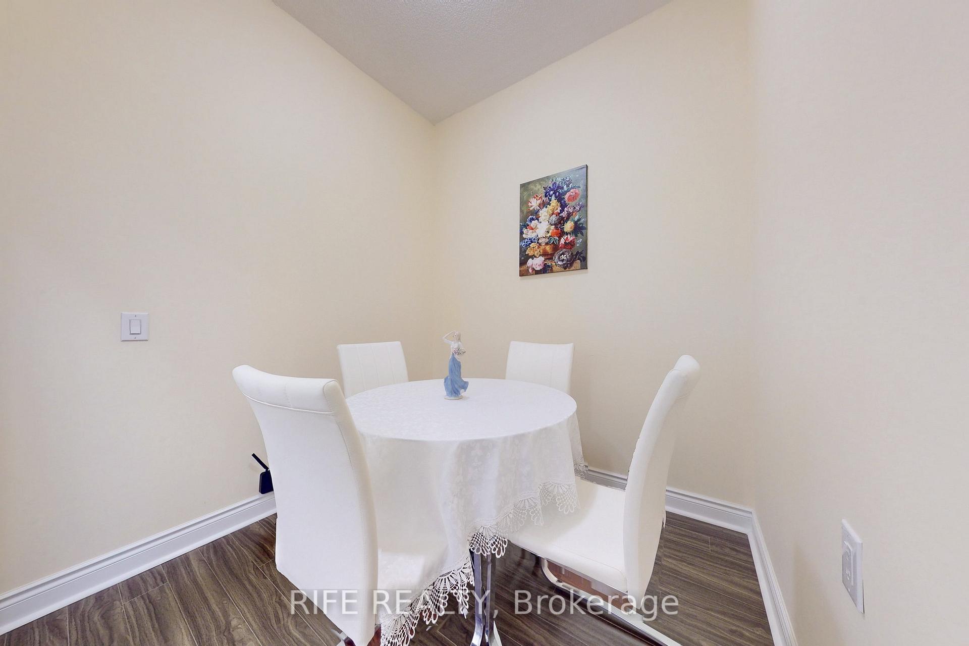 Photo 8 of Unit M520, 2 Sun Yat-Sen Avenue, Markham, Milliken Mills East — HOMEH