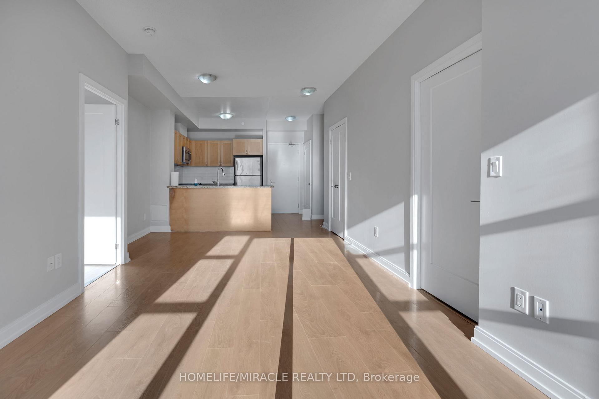 Photo 13 of Unit 216, 540 Bur Oak Avenue S, Markham, Berczy — HOMEH
