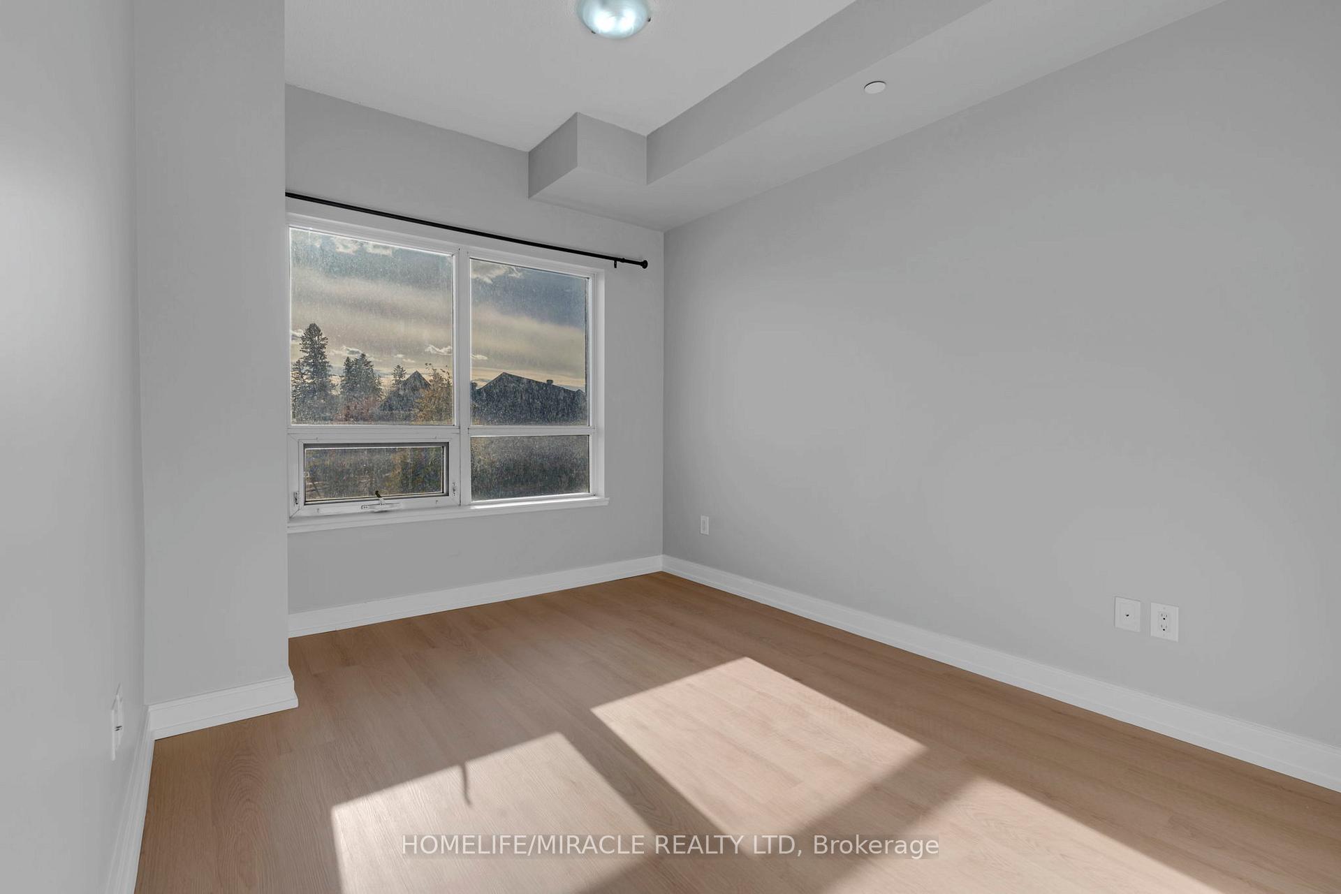 Photo 16 of Unit 216, 540 Bur Oak Avenue S, Markham, Berczy — HOMEH