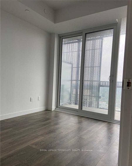 Photo 6 of Unit 3706, 8 Eglinton Avenue E, Toronto, Mount Pleasant West — HOMEH